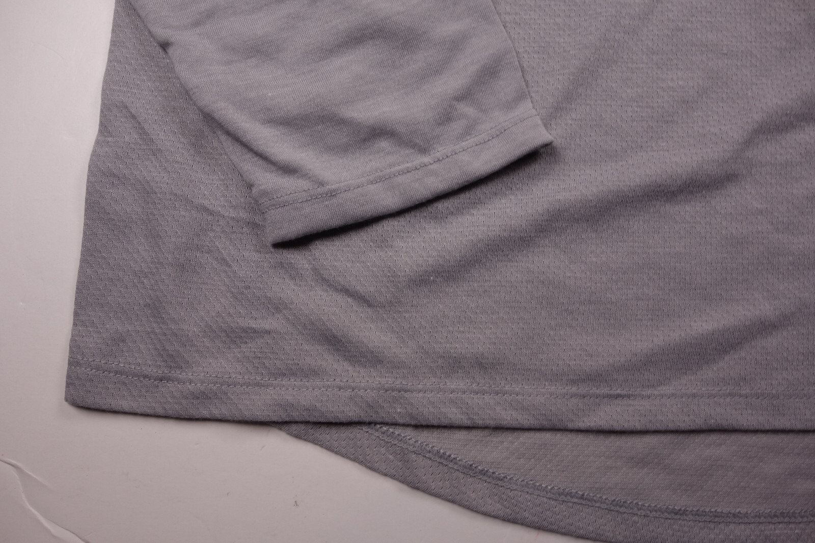 ALL IN MOTION Men’s Light Grey Long Sleeve Running T-Shirt NEW Medium