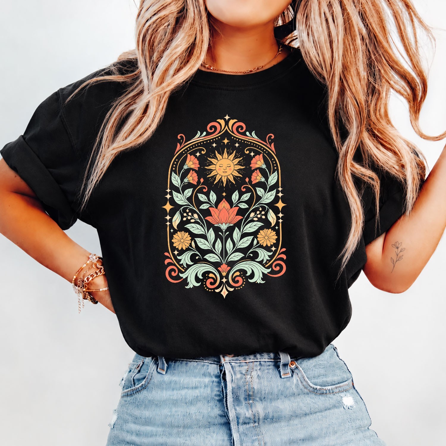Bohemian Floral Sun Design Summer Unisex Ideal Gift Nature Lovers Tee Apparel