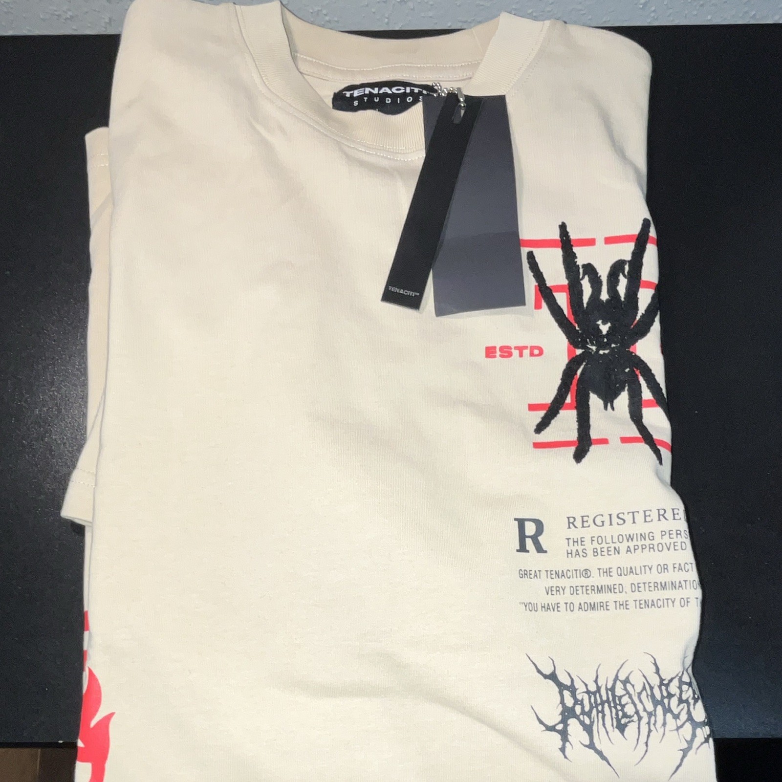 Tenaciti Studios Men’s XL Spider Graphic