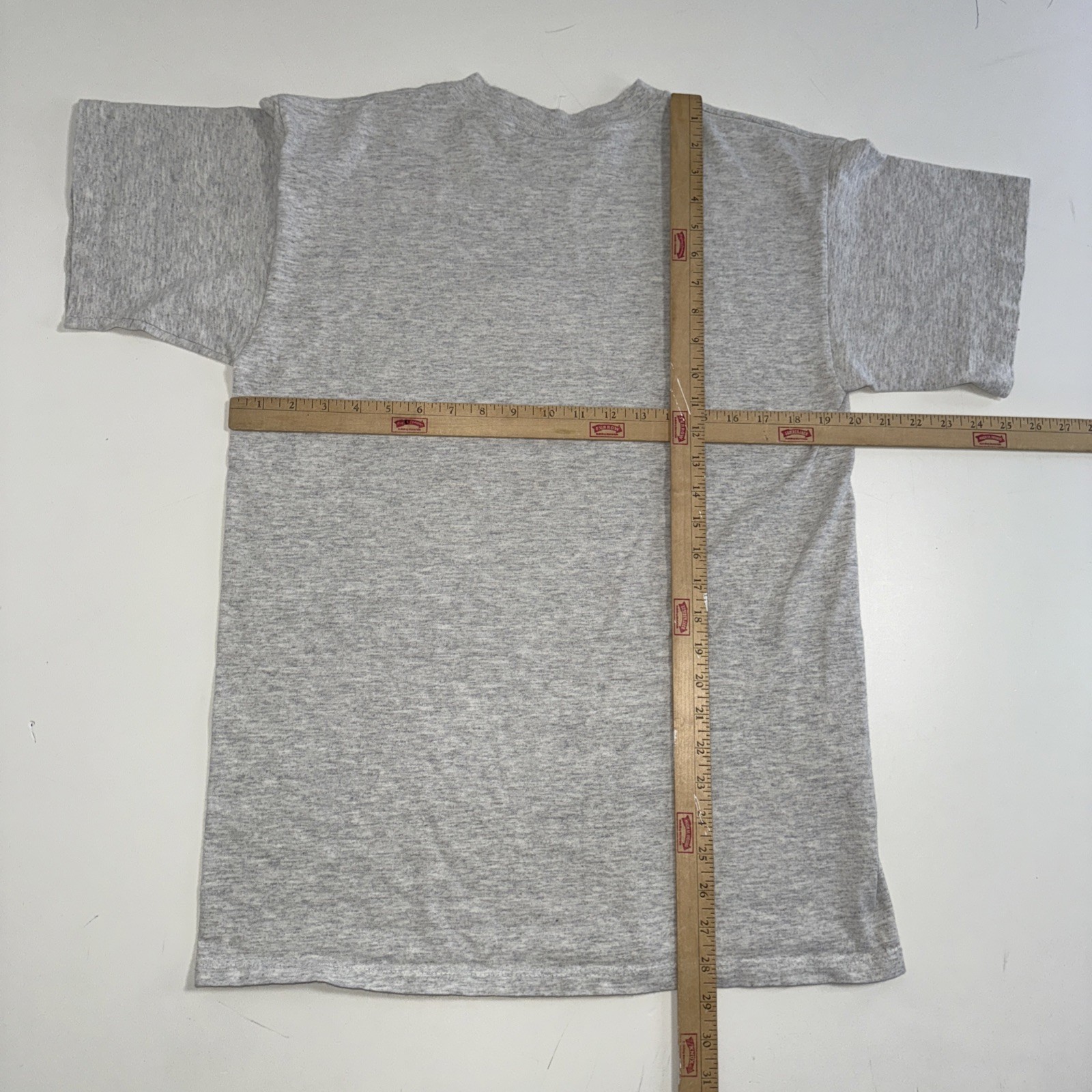 VTG American Eagle Outfitters T-Shirt Men’s Size L Gray Short Sleeve Sportsman