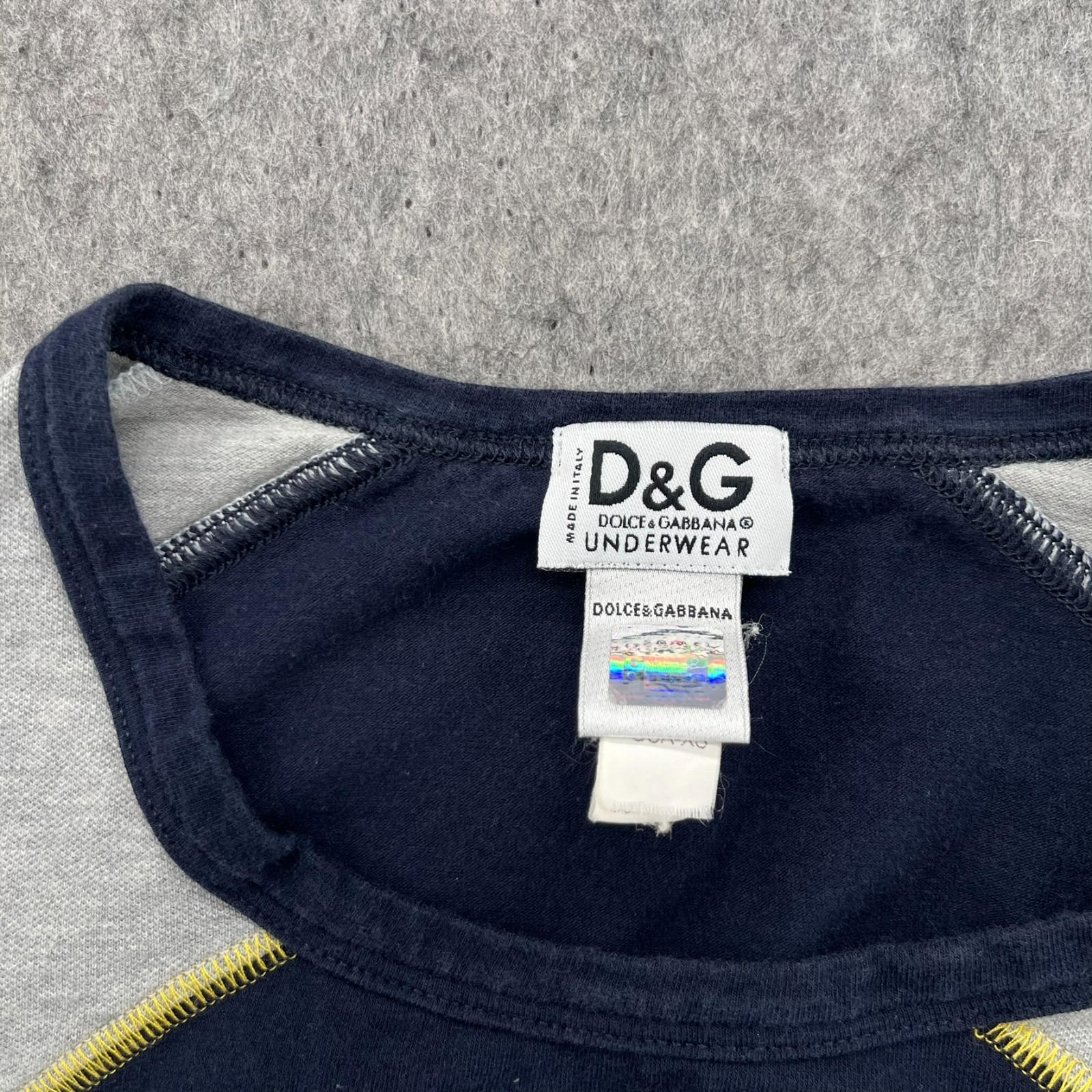 Vintage Y2K D&G Dolce & Gabbana Mens T Shirt Gray Blue Graphic Logo Size XS