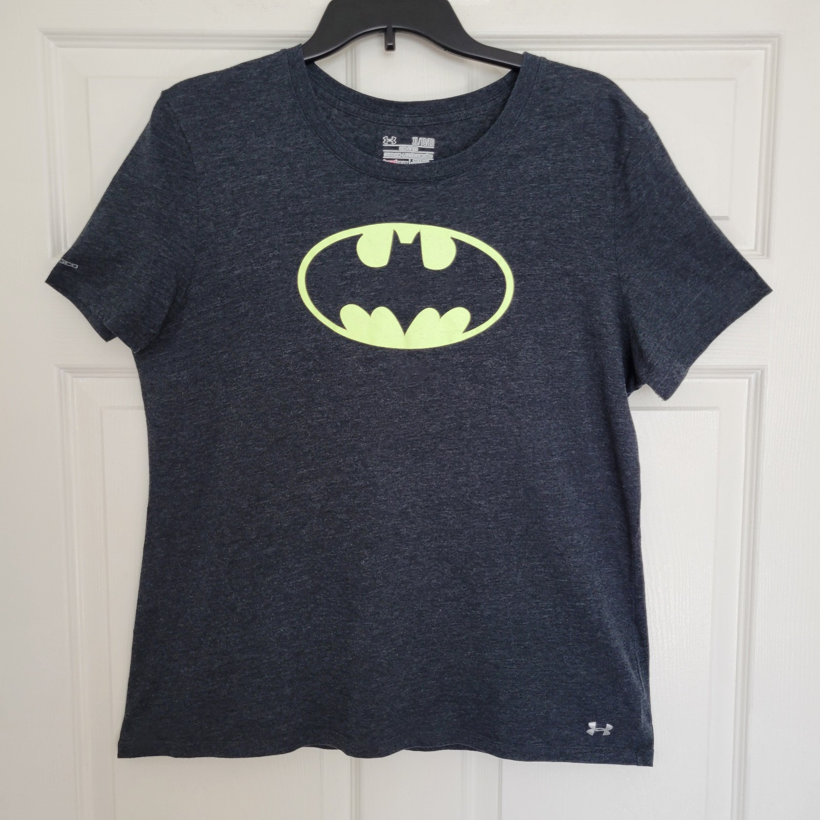 Under Armour Heatgear DC Comics Batman Logo Semi-Fitted Short Sleeve T-Shirt XL