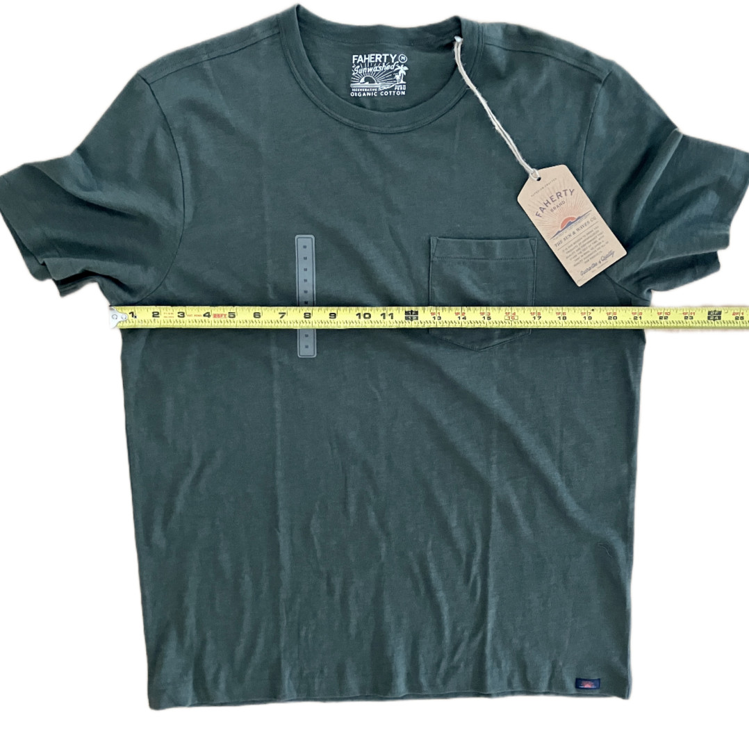 Faherty Men’s Sunwashed Pocket Short Sleeve T-Shirt Sz M NWT Fall Evergreen Fall