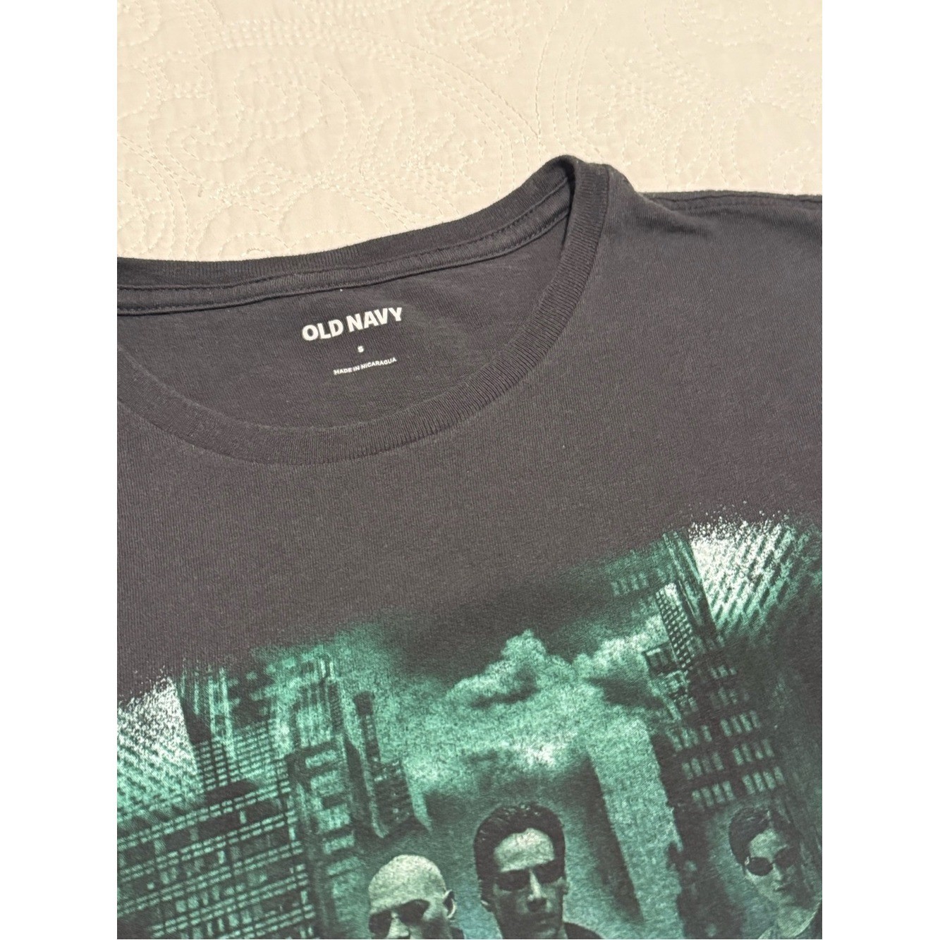 Old Navy Black Short-Sleeve Matrix Graphic Tee with Green Print Small
