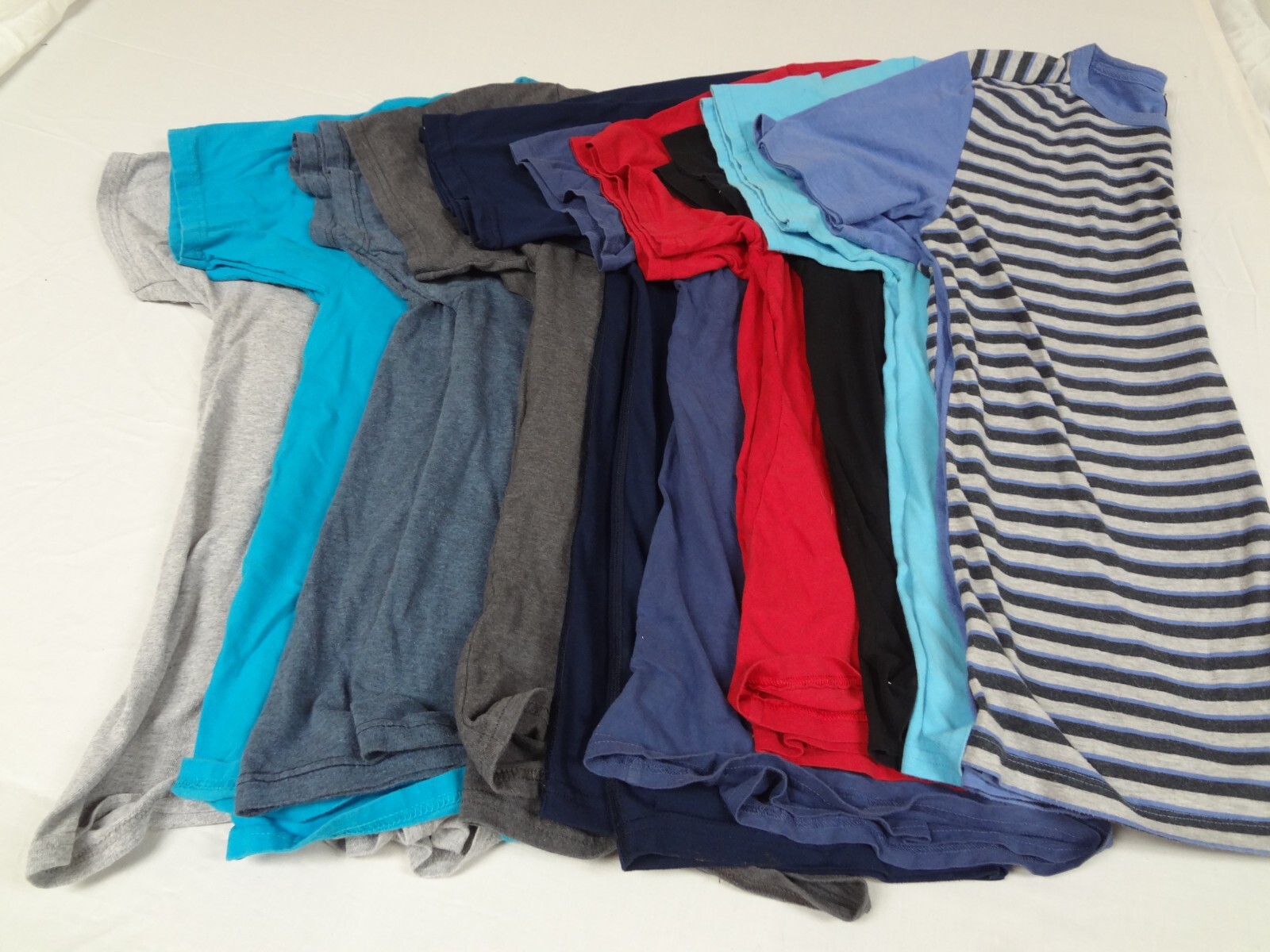 LOT OF 10 MEN’S SIZED T-SHIRTS (NOT SAME AS PICTURE) RANDOM LOTS W/ MINOR FLAWS
