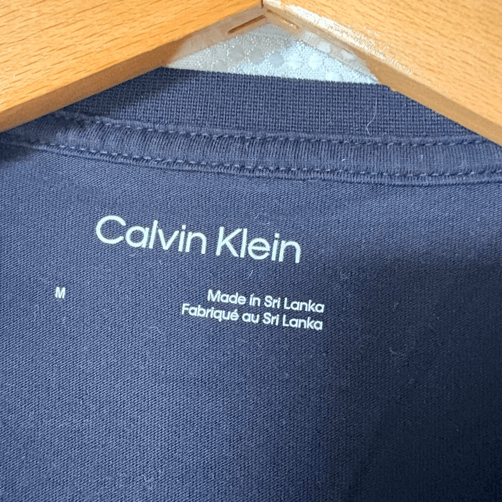 Calvin Klein M Black Tee Shirt Crewneck Top Preppy Sporty Luxury Casual Classic
