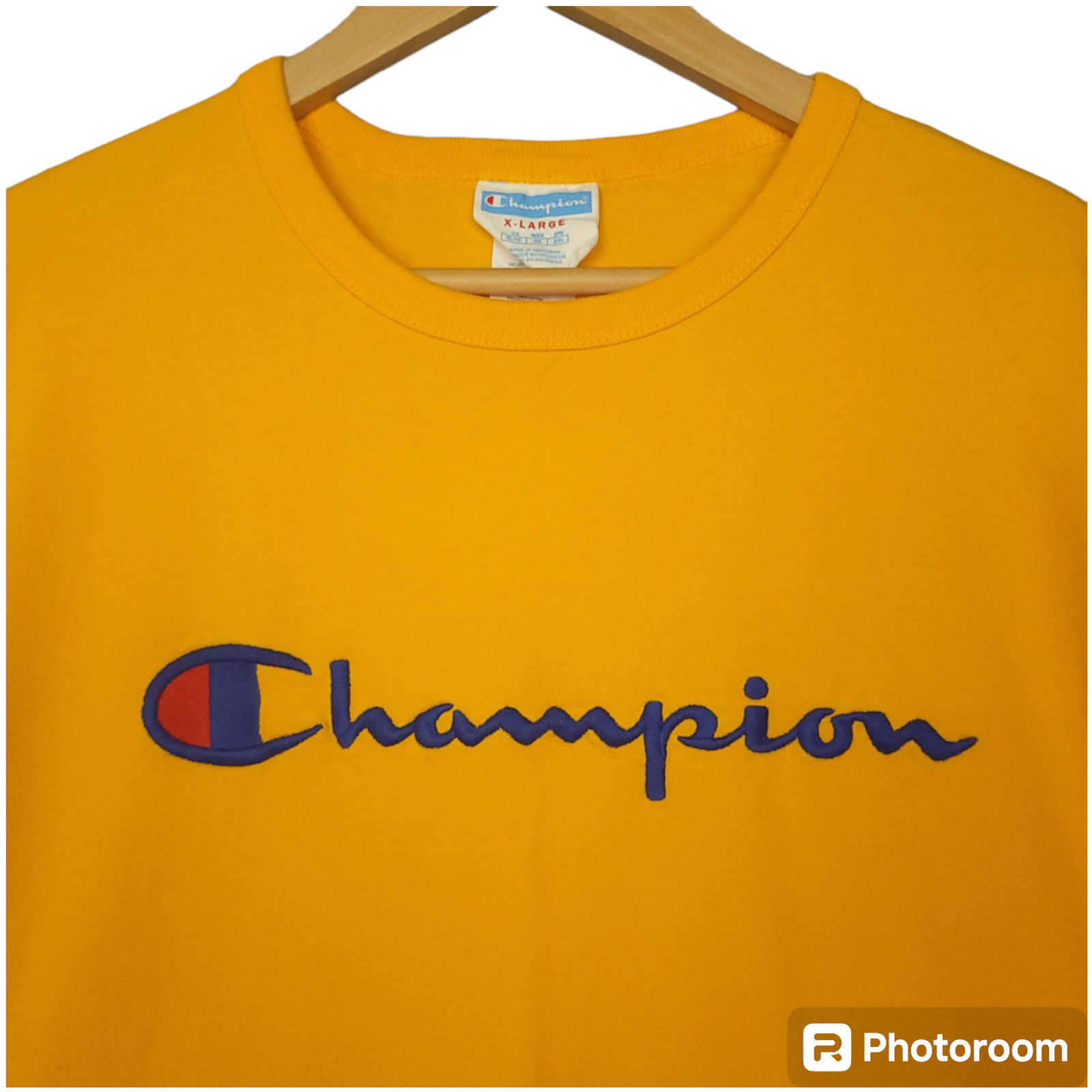 Vintage Champion Men’s Heritage Embroidered T-Shirt Sz XL Yellow Retro Classic