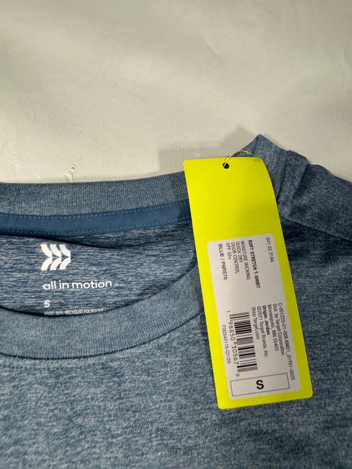 All in Motion Men’s Relaxed Fit Soft Stretch T-Shirt Size Small Light Blue NWT