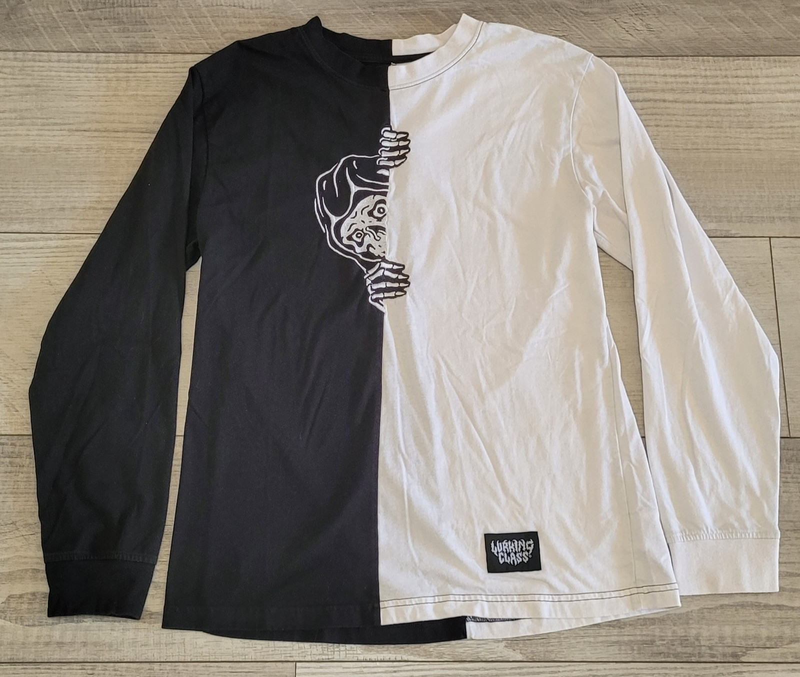 Lurking Class by Sketchy Tank Shirt Mens M Corner Split Black White Long Sleeve