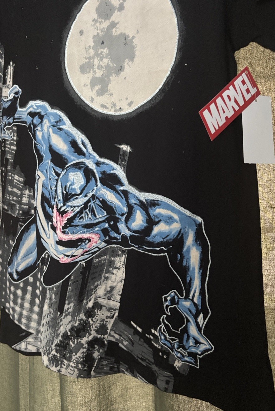 Marvel Venom Graphic Tee Men’s Medium Black Shirt – Glow In The Dark New W/ Tags
