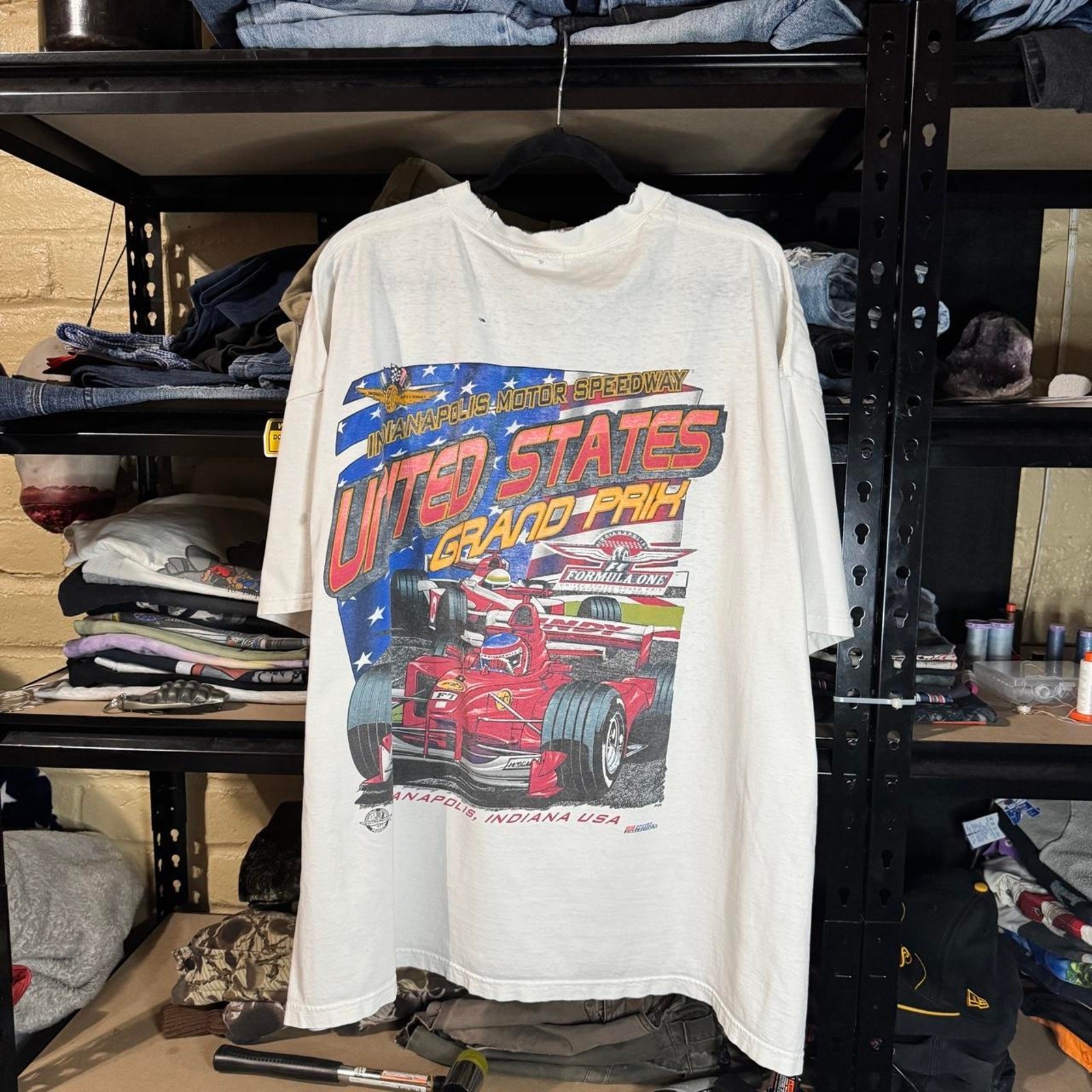 VINTAGE 00s Grand Indianapolis Prix NASCAR White Graphic Tee – 2XL