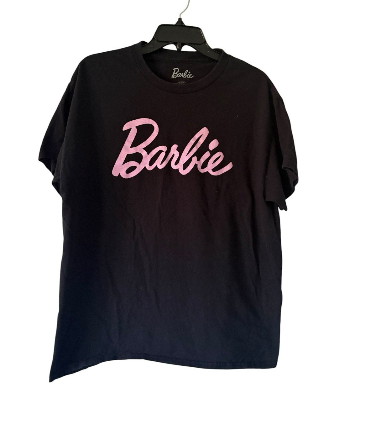 Barbie Logo Black Graphic Print Crew Neck Short Sleeve T-Shirt Men’s L