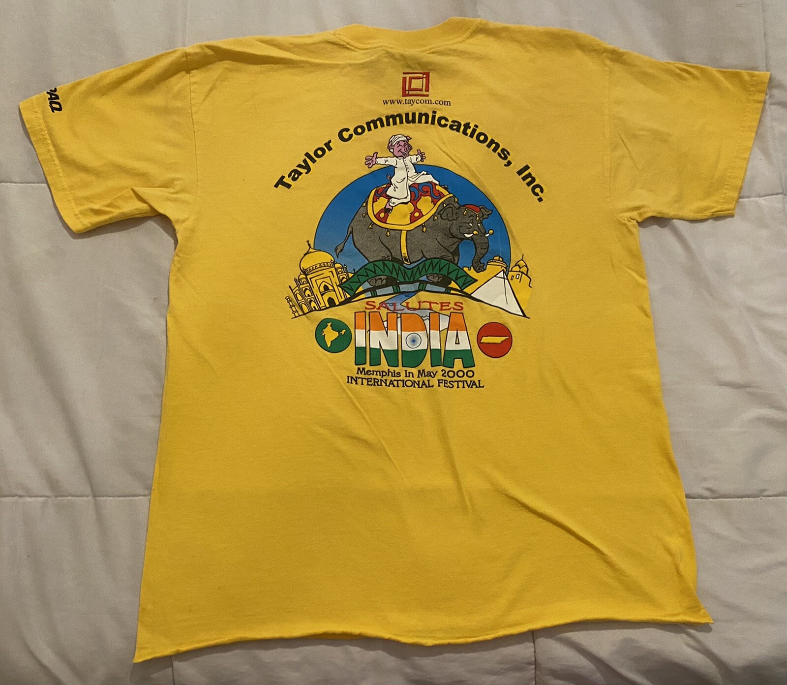 Memphis in May 2000 Salutes India Sz L T-Shirt Pig Riding Elephant Pyramid