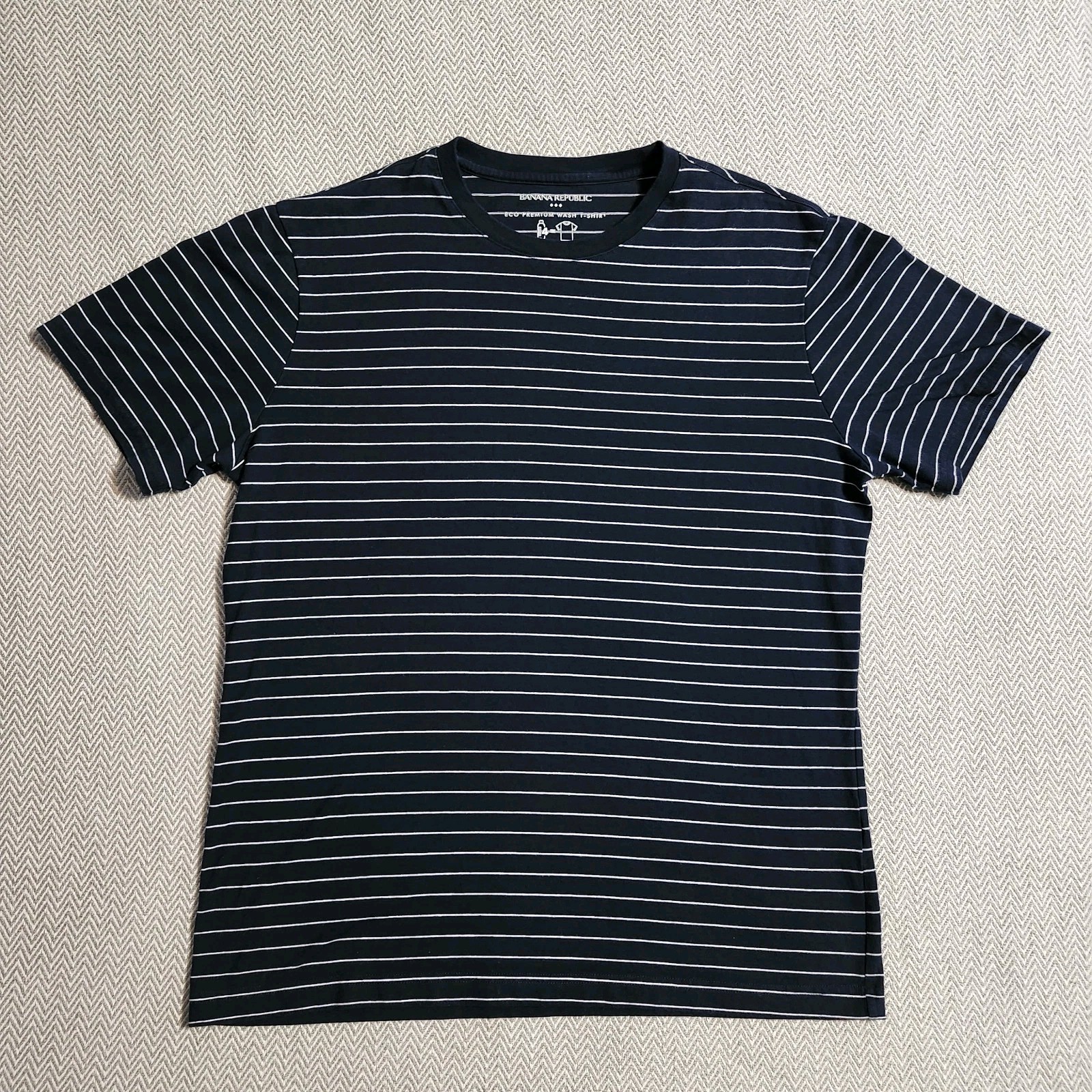 Banana Republic T Shirt Mens Large Blue Striped Short Sleeve Crew Neck Casual