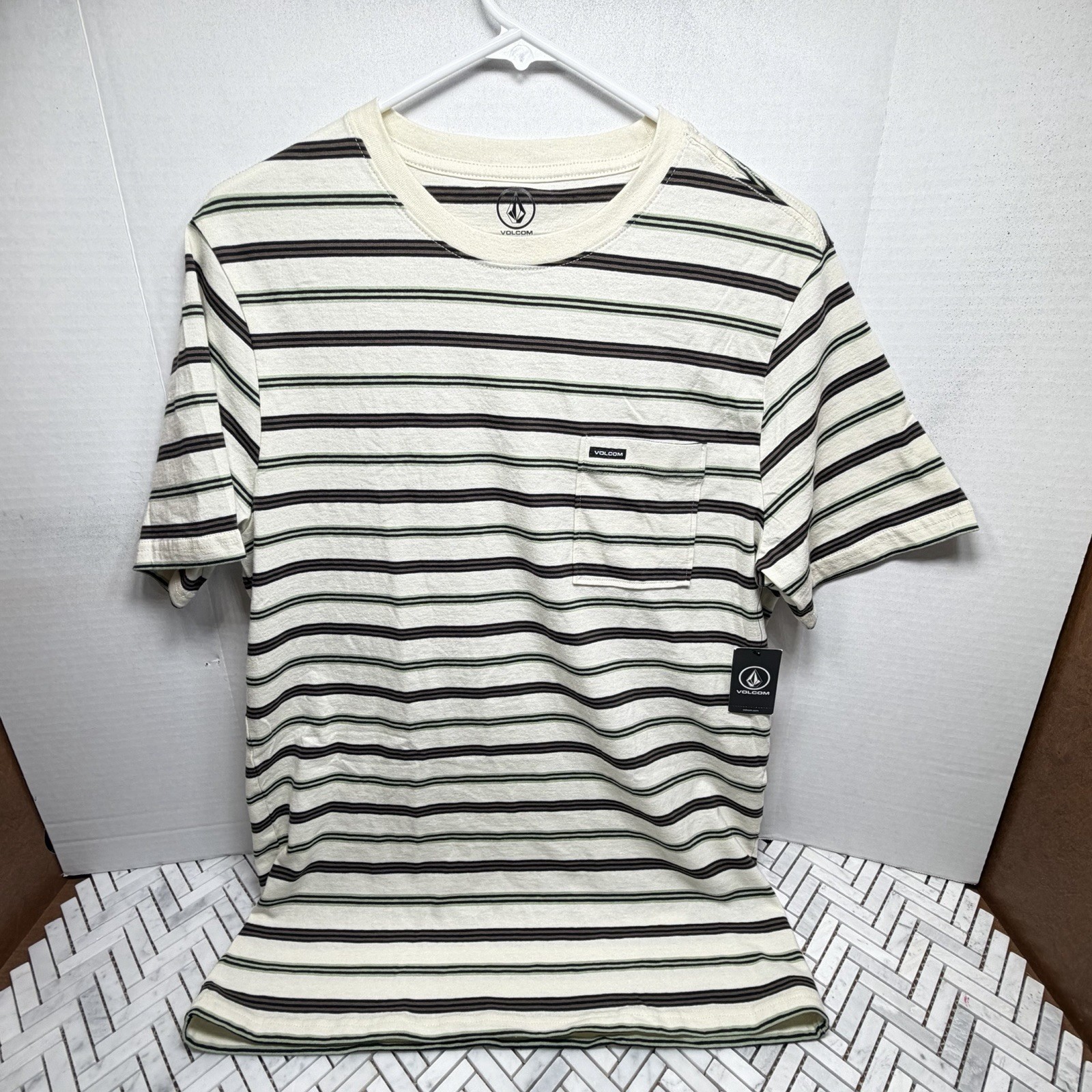 NEW Volcom Striped Cream Short Sleeve T-Shirt (Multiple Sizes)
