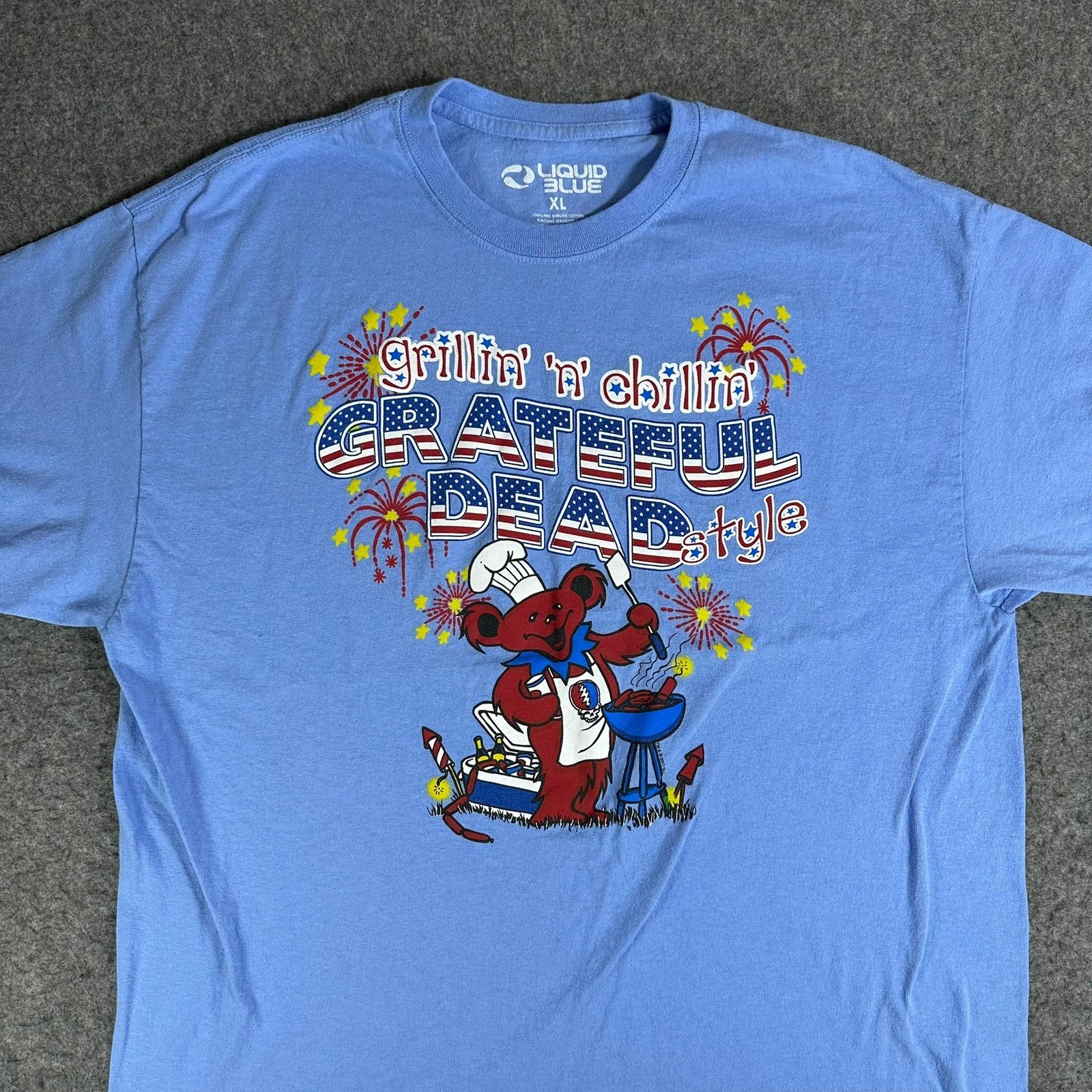 Liquid Blue Grateful Dead Style Grilling Chillin Bear T Shirt XL