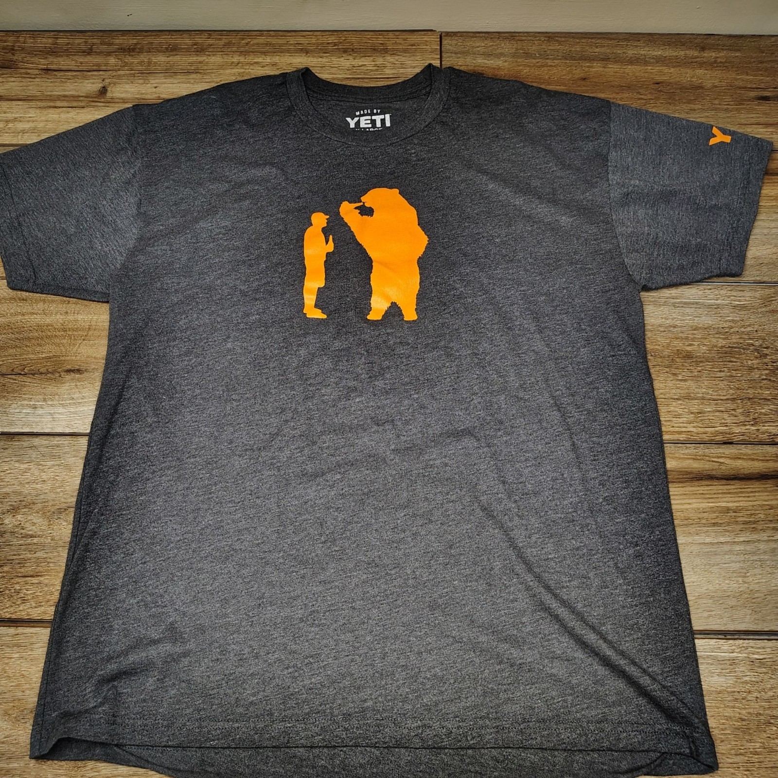 YETI Bear & Man Sharing Drink Graphic T-Shirt XL Gray Orange Men’s X-Large