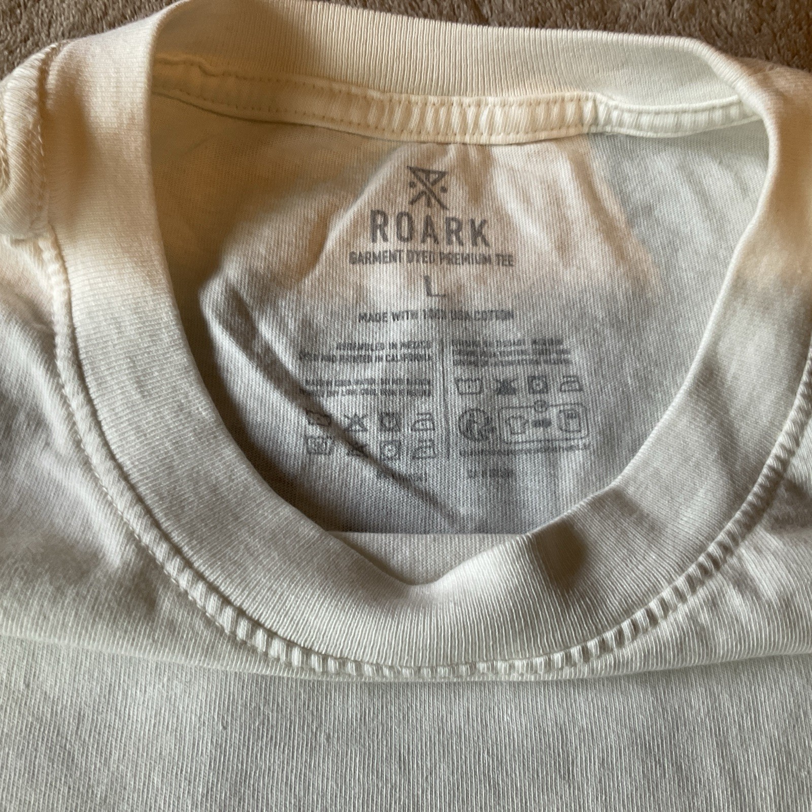 Roark – Cloud. 9 Off-White Tee NWT