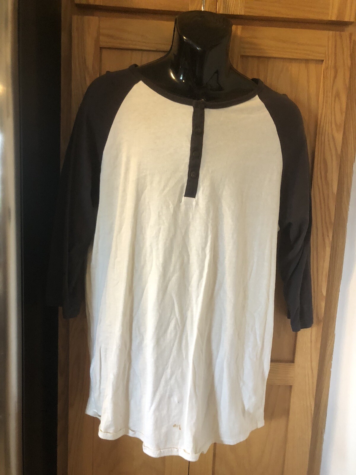 On The Byas T-Shirt Baseball Raglan Sleeves Longer Length Ivory Size Medium