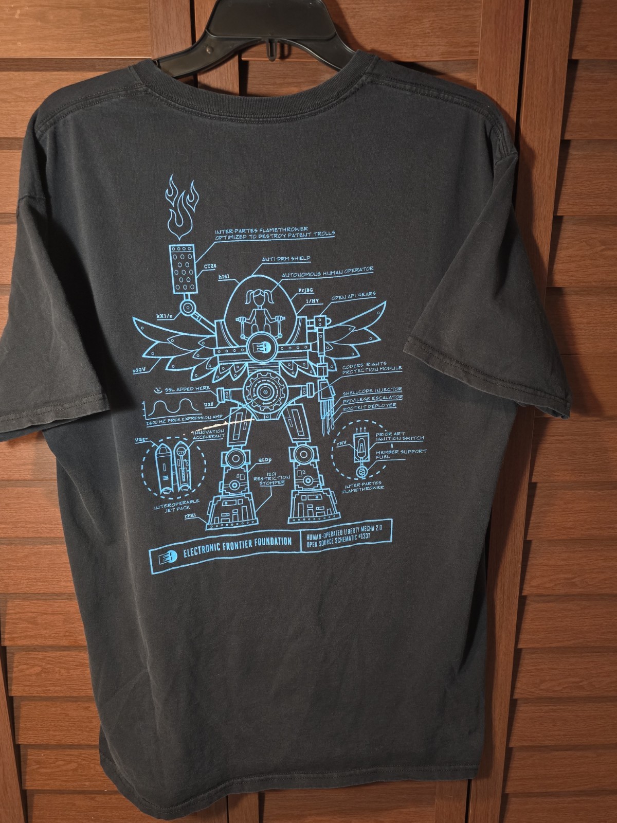 Electronic Frontier Foundation DEF CON 24 Liberty Mecha 2.0 T-Shirt Size Large