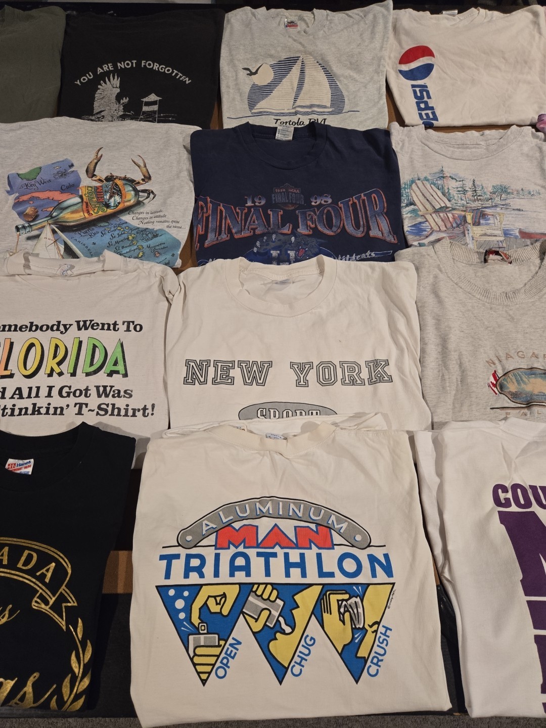 Wholesale Lot of 24 Vintage Mix Short Sleeve T Shirts Single Stitch Mix Sizes