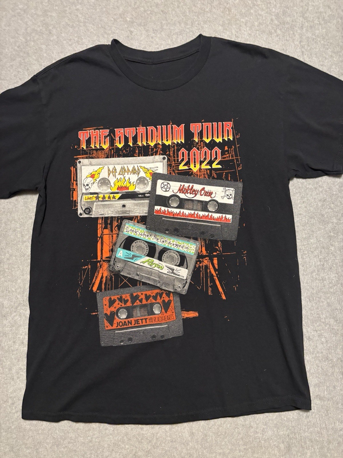 The Stadium Tour 2022 Shirt Men’s Large Motley Crue Def Leppard Poison Joan Jett