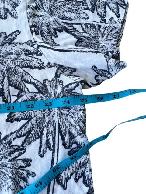Mens Original Use sz XL White/Navy Blue Palm Tree Print T-Shirt Vacation Beach