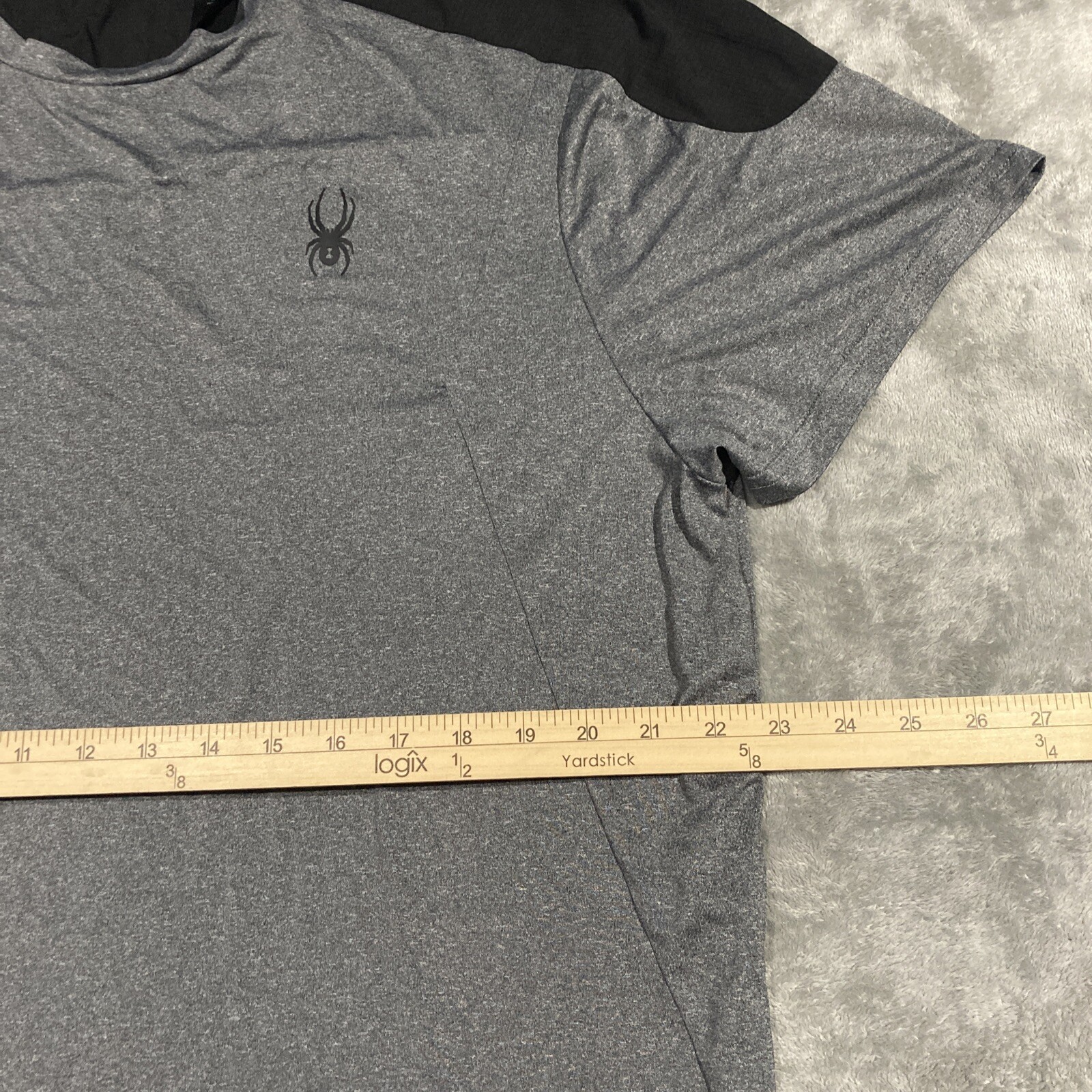 Spyder Active Mens Shirt XL Gray Short Sleeve Stretch Polyester Blend