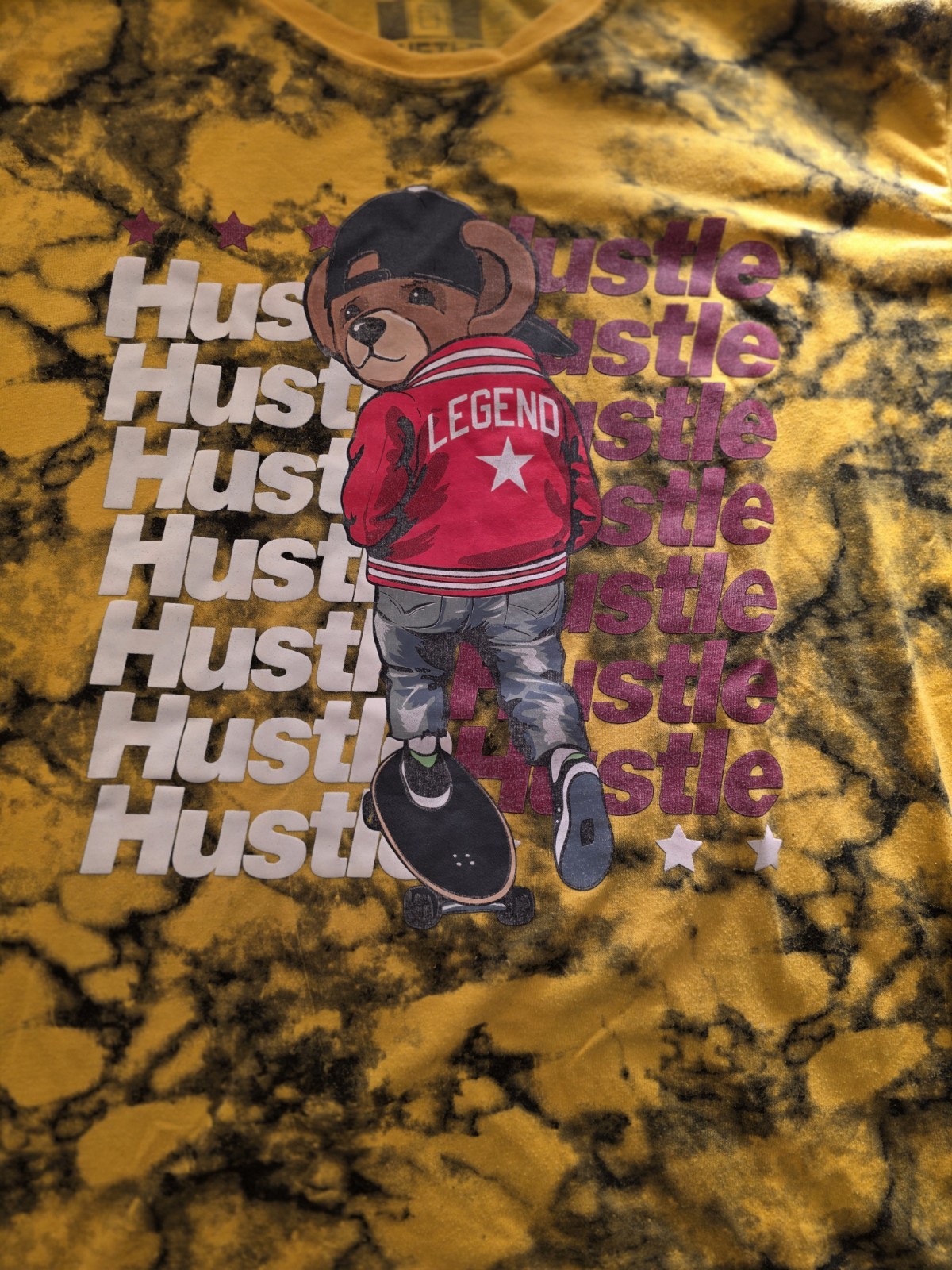 Hustle Xl Men Yellow And Black Pullover Shirt With Bear Design On Front