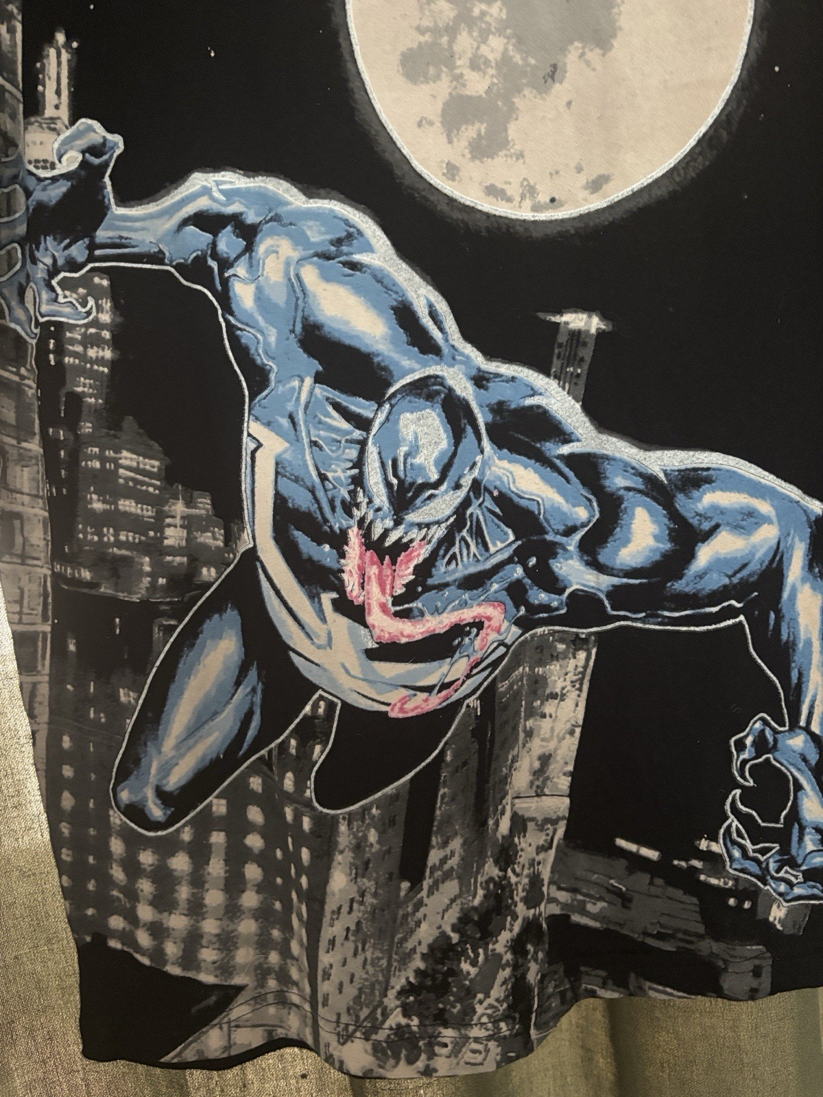 Marvel Venom Graphic Tee Men’s Medium Black Shirt – Glow In The Dark New W/ Tags