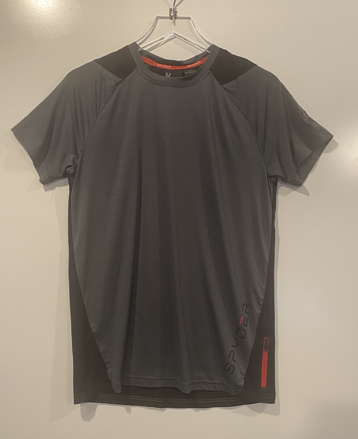 Spyder Mens Black Gray Breathable Quick Dry Performance T-shirt Top Size Medium