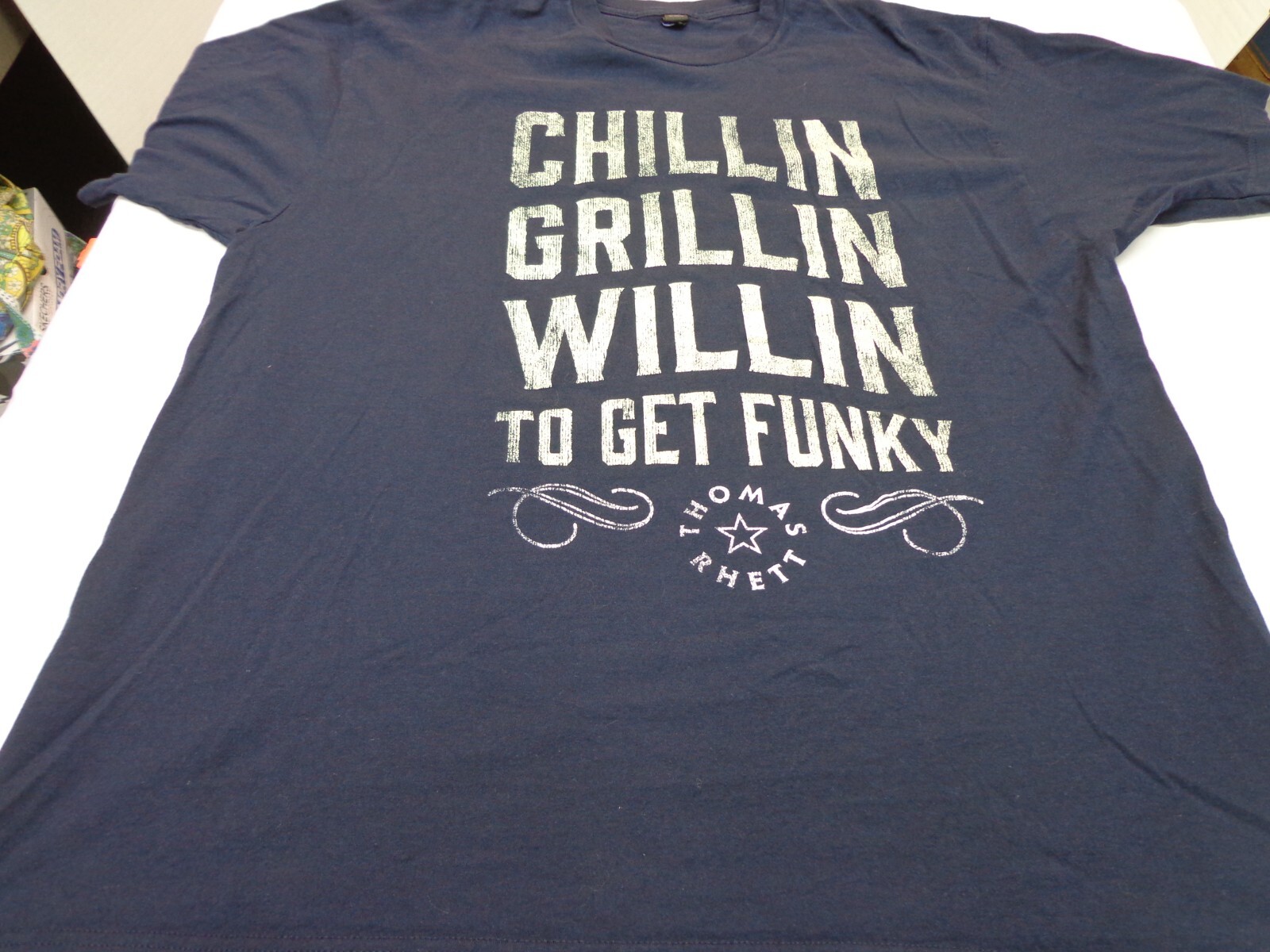 Thomas Rhett Chillin Grillin Willin To Get Funky Concert Tour T- Shirt 2XL