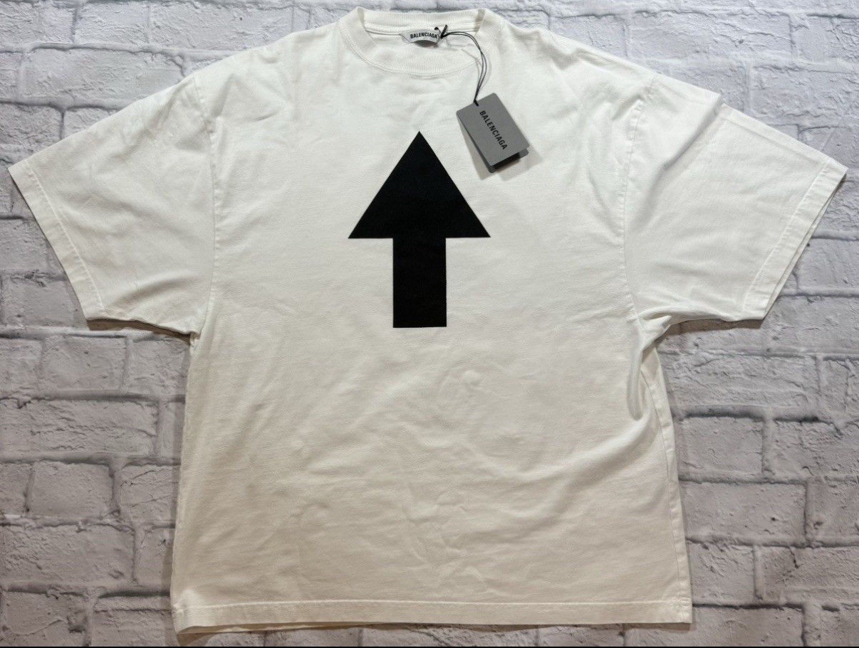 Balenciaga Oversized Arrow No Wifi Logo Print S/S $650 T-Shirt *New With Tags*