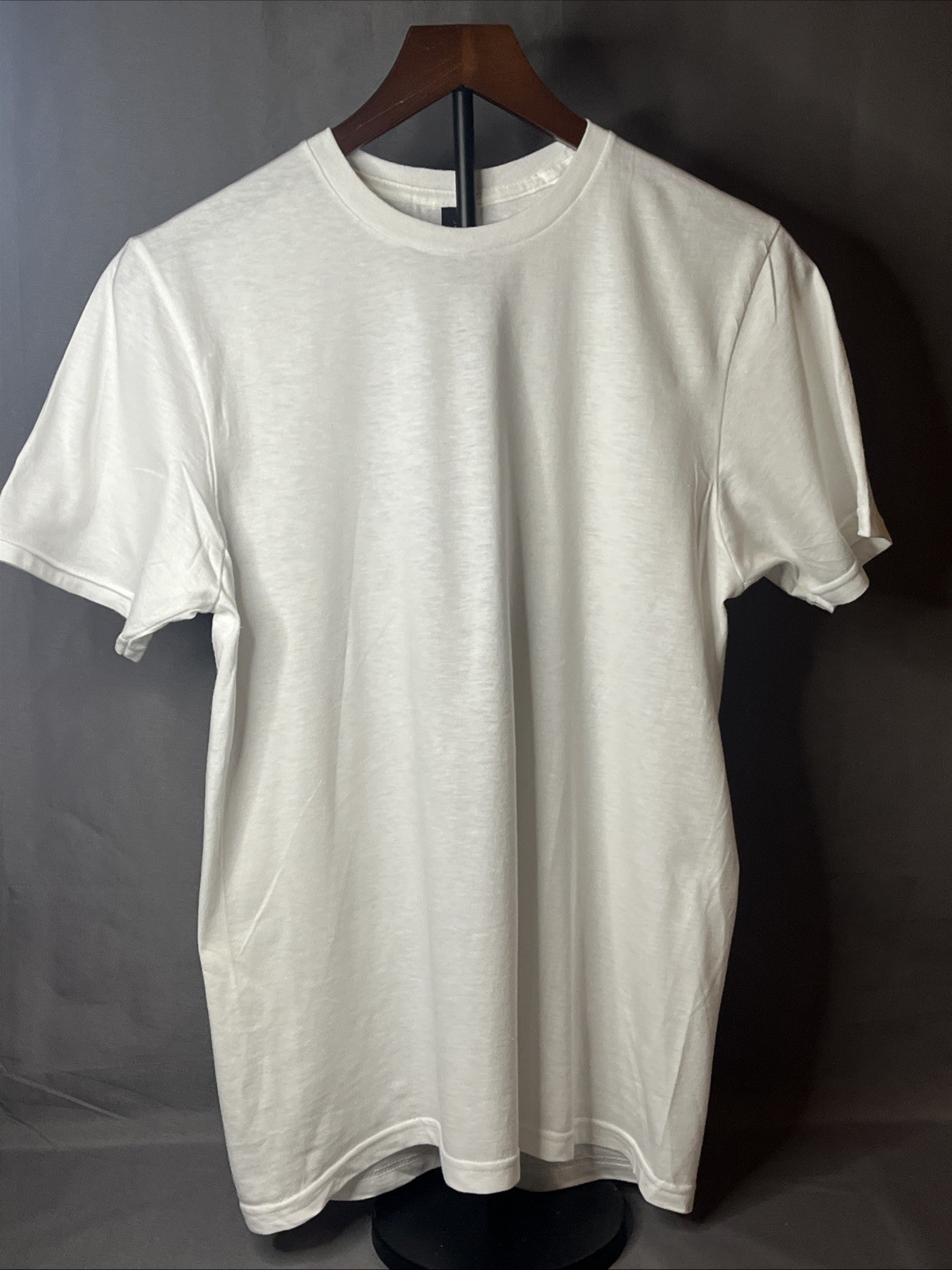 Gildan Heavy Cotton White T-Shirt Adult Size M – Soft Style 100% Cotton