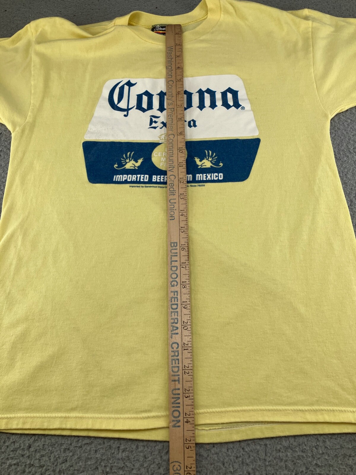 Vintage Corona Extra Shirt Mens Small Yellow Imported Beer Alcohol Skimmers