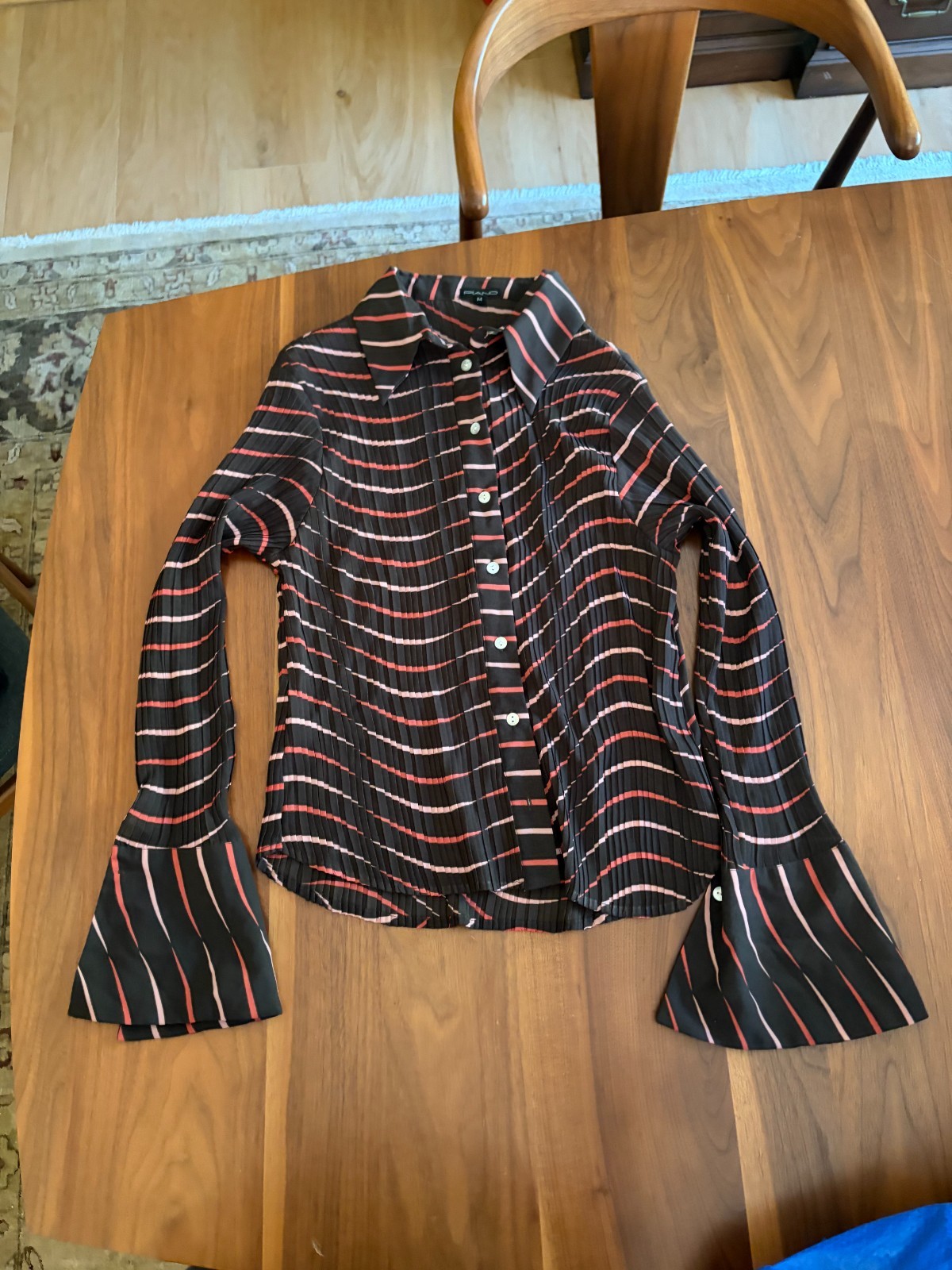 70’s Pleated Bell Sleeve Button Up PIANO size M