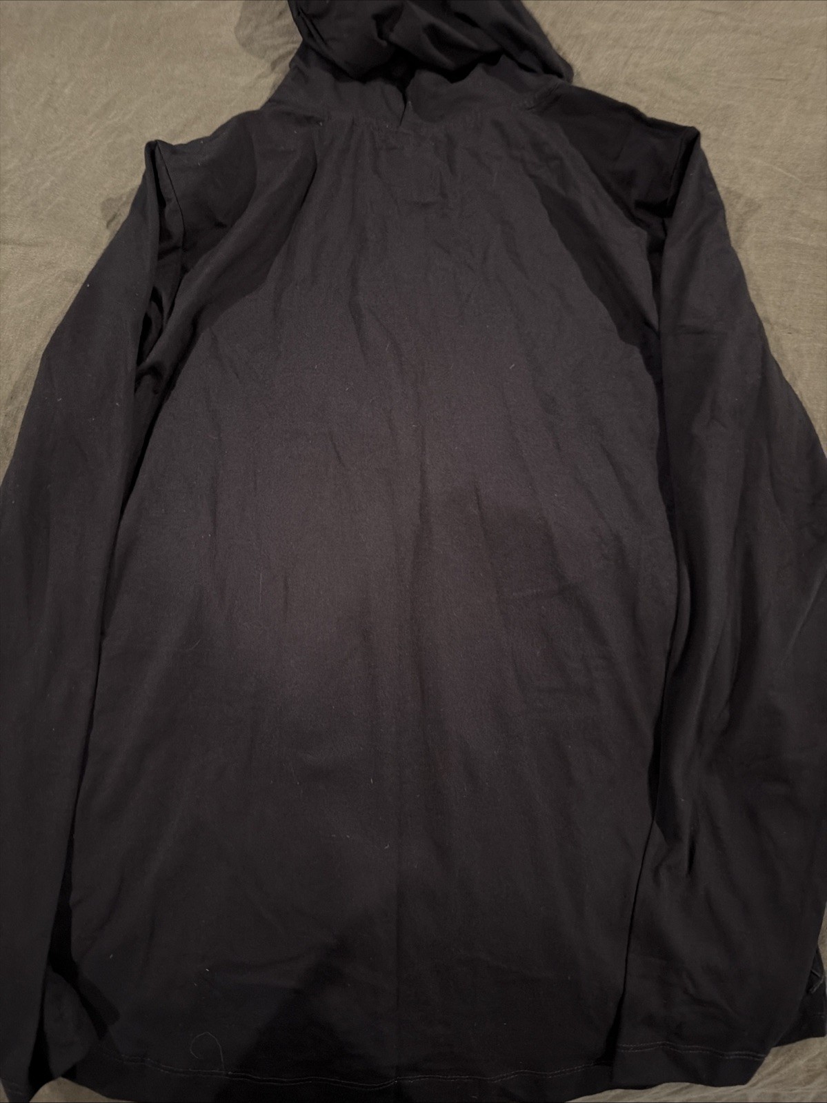 NWT Cuts AO Men’s Small Long Sleeve Hooded Curve-Hem Black Shirt- $72 Retail!