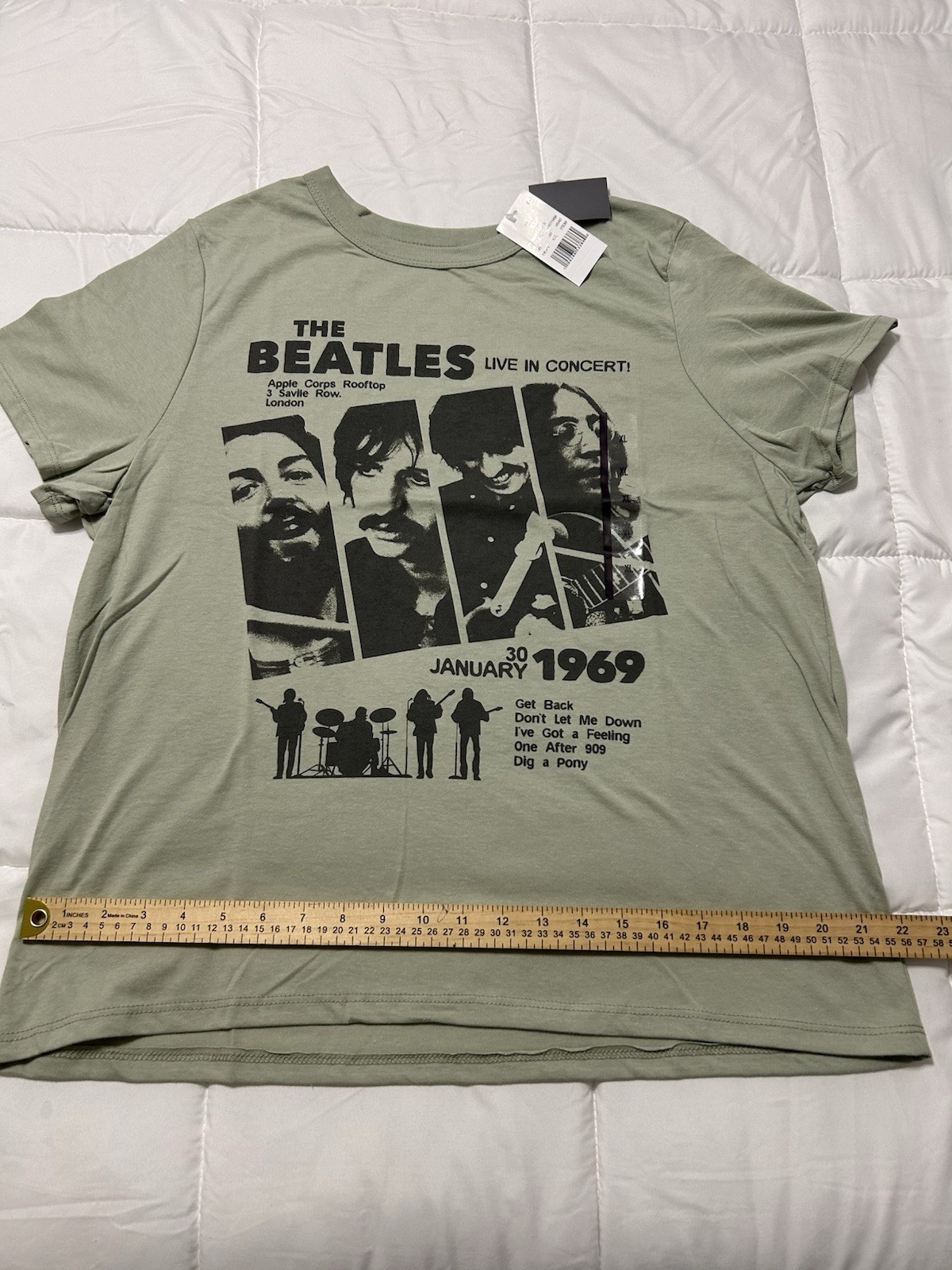 The BEATLES Live In Concert 1969 Size XL T-Shirt 2025 sage Green NWT Unisex