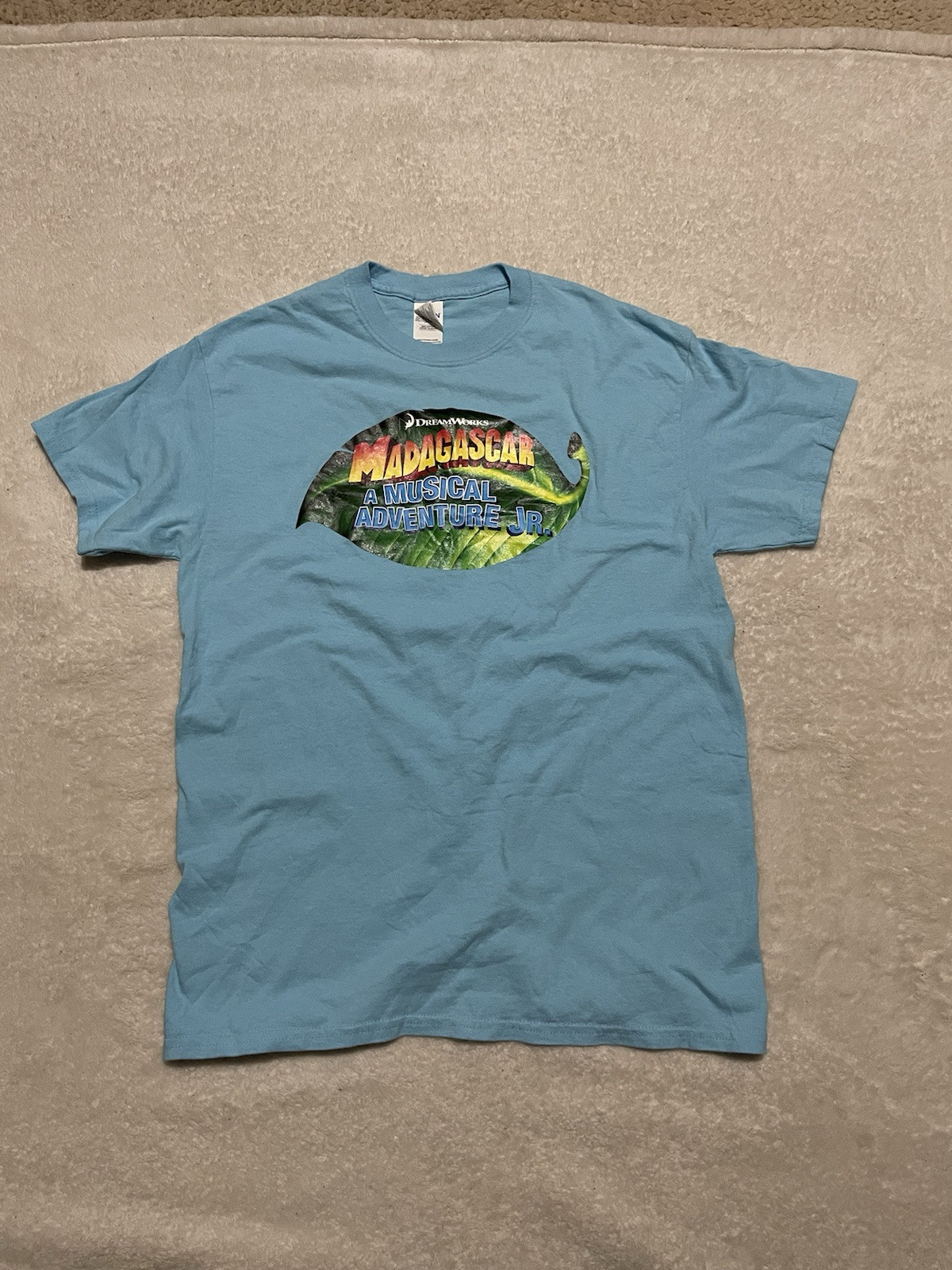 DreamWorks Madagascar T-shirt Men’s Small A Musical Adventure Jr Blue Tee
