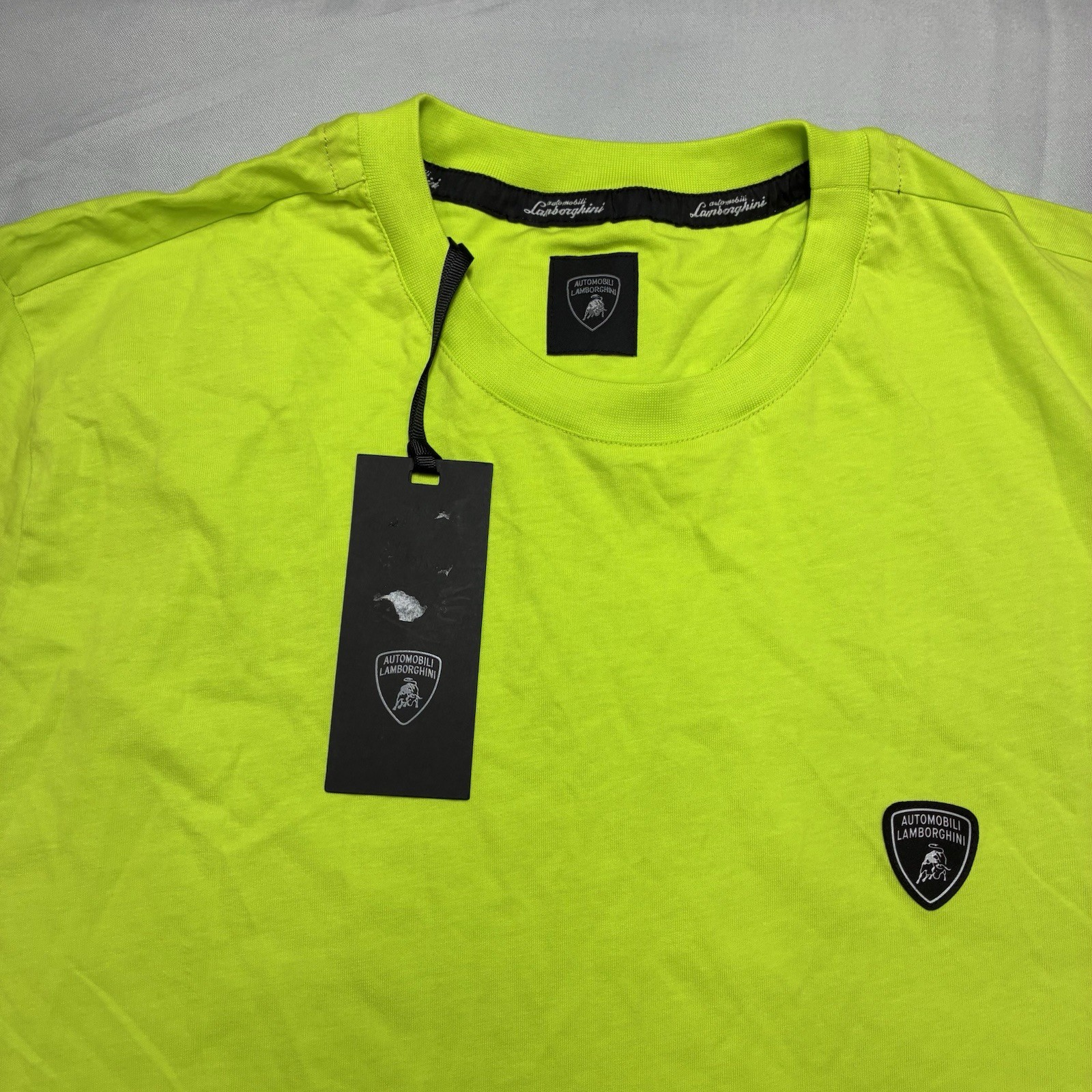 100% Authentic Lamborghini Short Sleeve T-Shirt Mens XL Sportswear Fit MSRP $200