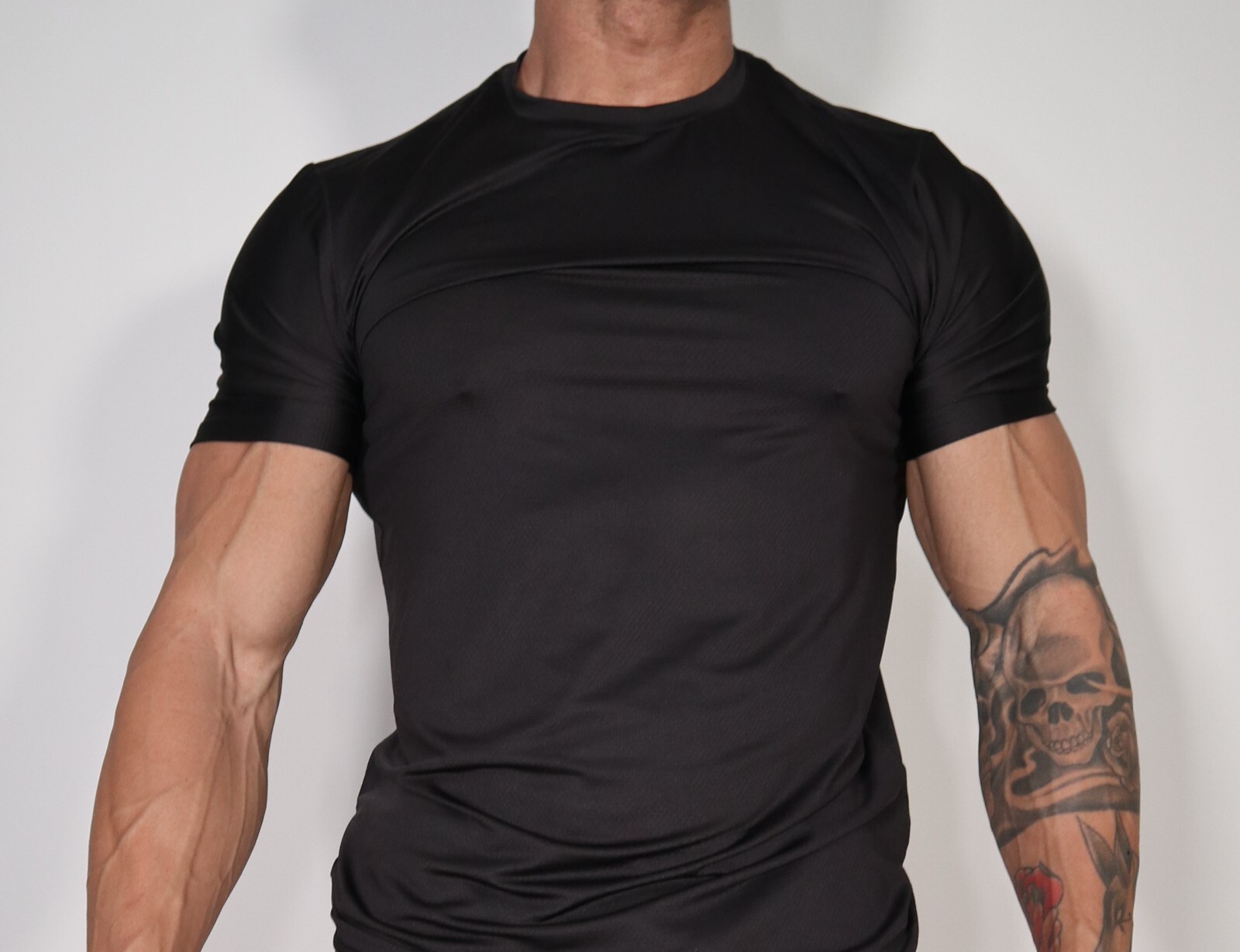 BLACK NEW ATHLETIC POLYESTER SHIRT SIZE MEDIUM