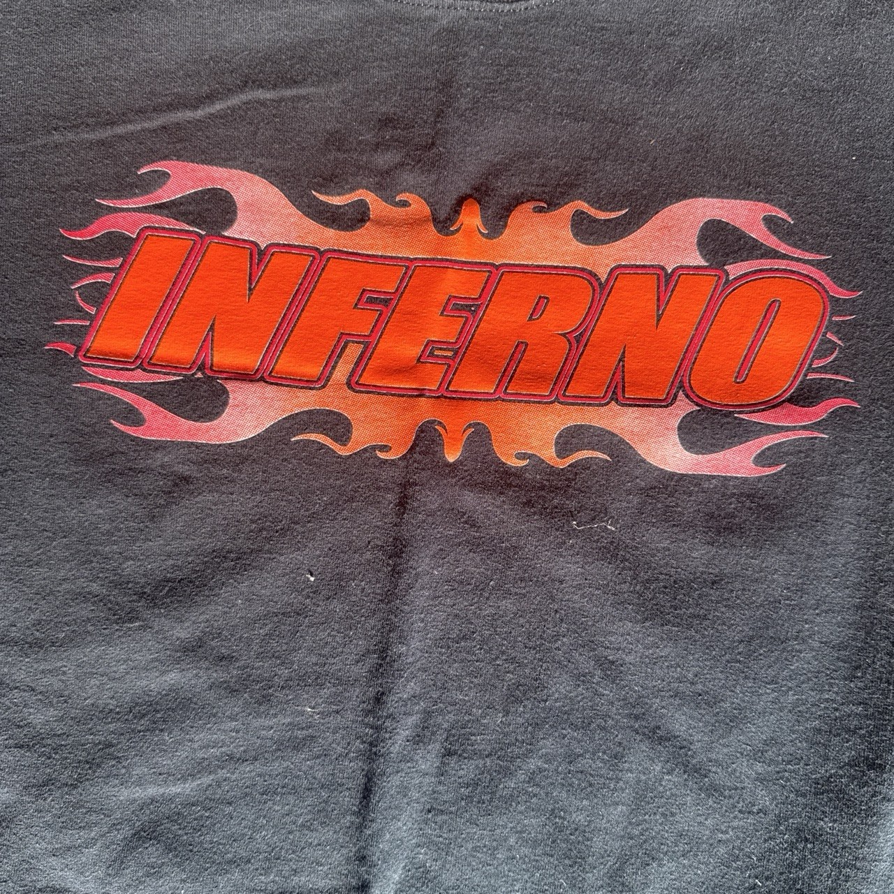 Gildan Ultra Cotton Black Inferno Heinze Troupe Graphic Tee Crew Neck M