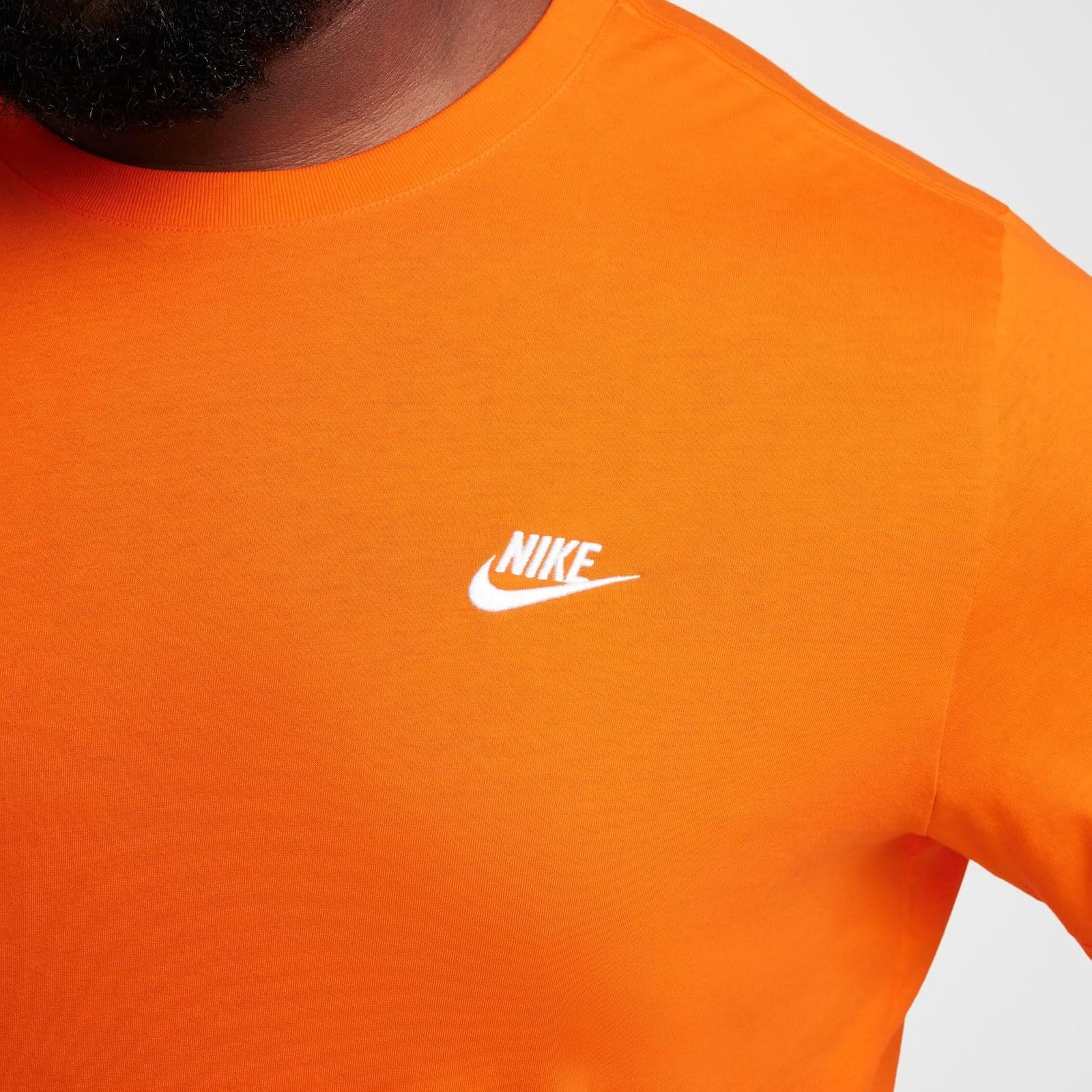 Nike Mens Sportswear Club Tee – Safety Orange – M