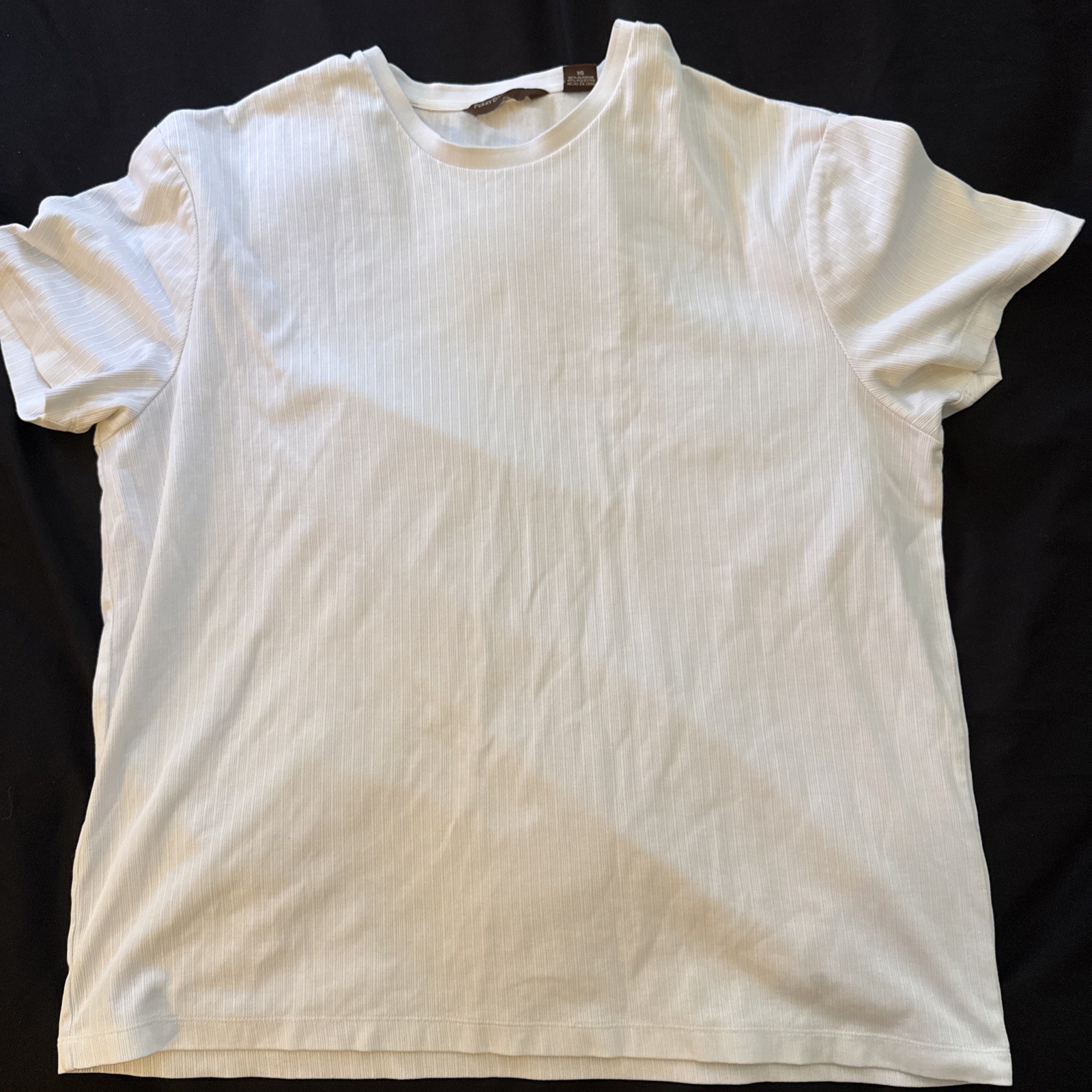 Classic white ribbed men’s shirt perfect for any occasion
