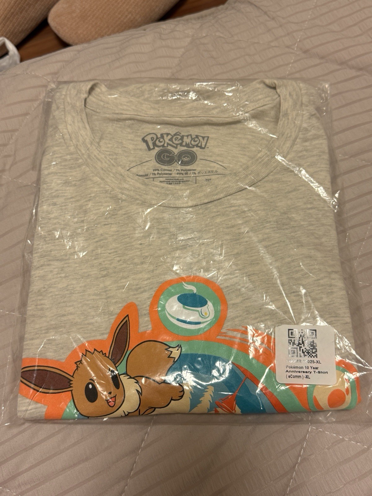 Pokémon 10 Year Anniversary T-Shirt XL Gray Pikachu Eevee