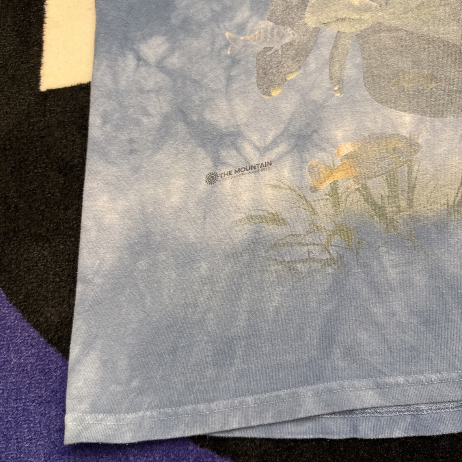 Men’s Large The Mountain Vintage Aquatic Sea Whale Faded Graphic T Shirt Tie Dye