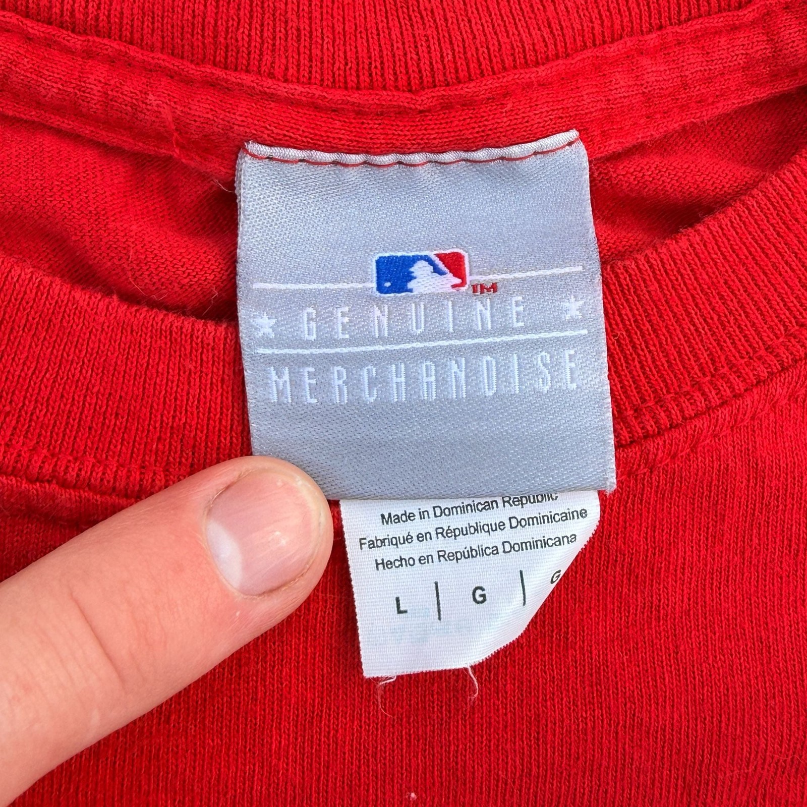 Philadelphia Phillies MLB Genuine Merchandise Red Graphic T-Shirt