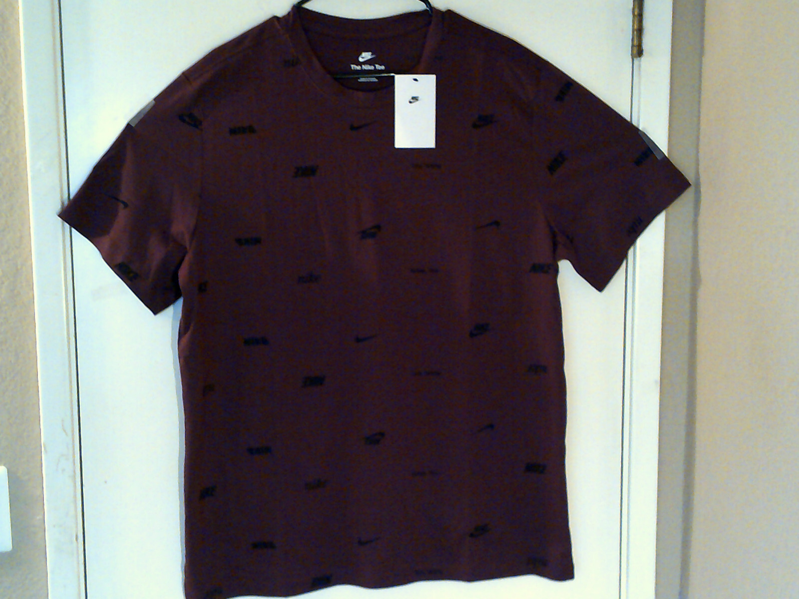 NEW NIKE SPORTSWEAR “INC-All Over Print Tee” MEN’S MAROON T-SHIRT XL FD1279-681