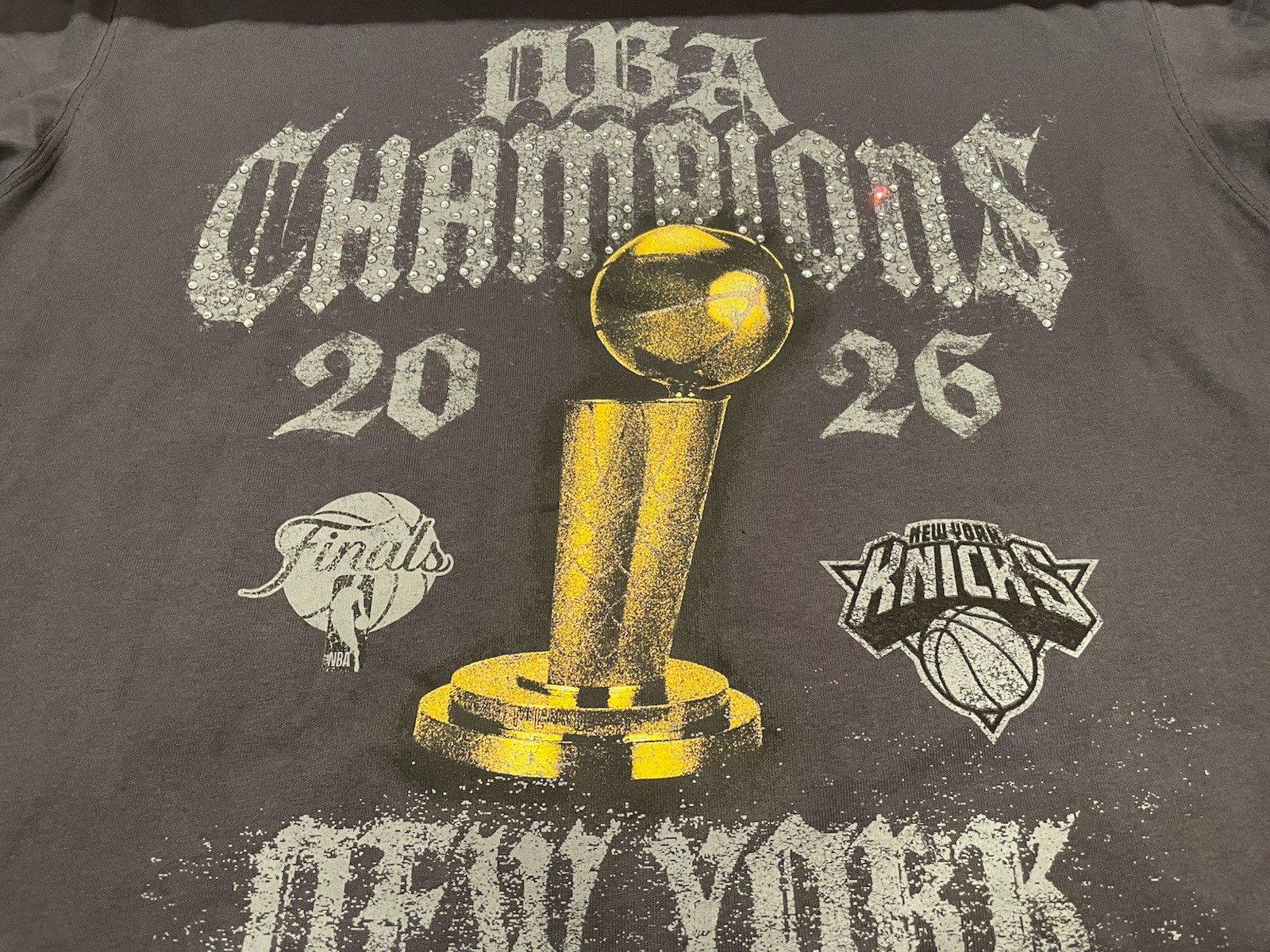 Nike NBA Champions New York Knicks 2026 Crystal Rhinestone Tshirt Black Sz XL