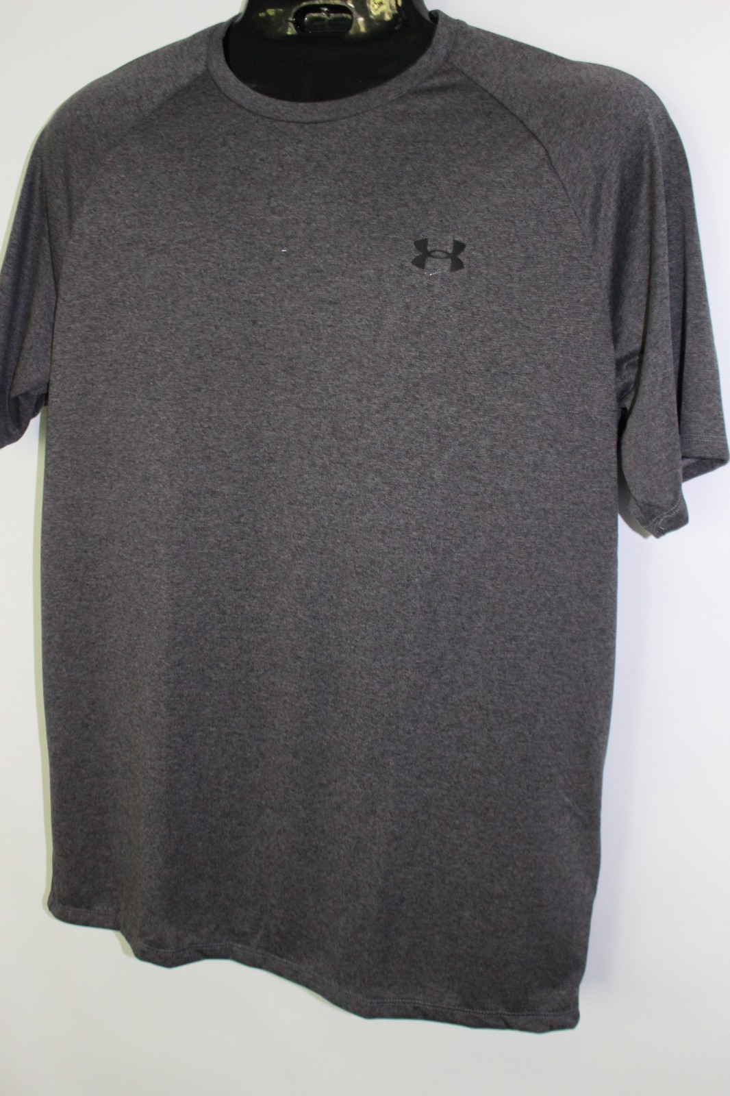 UNDER ARMOUR THE TECH TEE Men’s GREY PERFORMANCE S/S T-SHIRT SZ: LT 1326413-090
